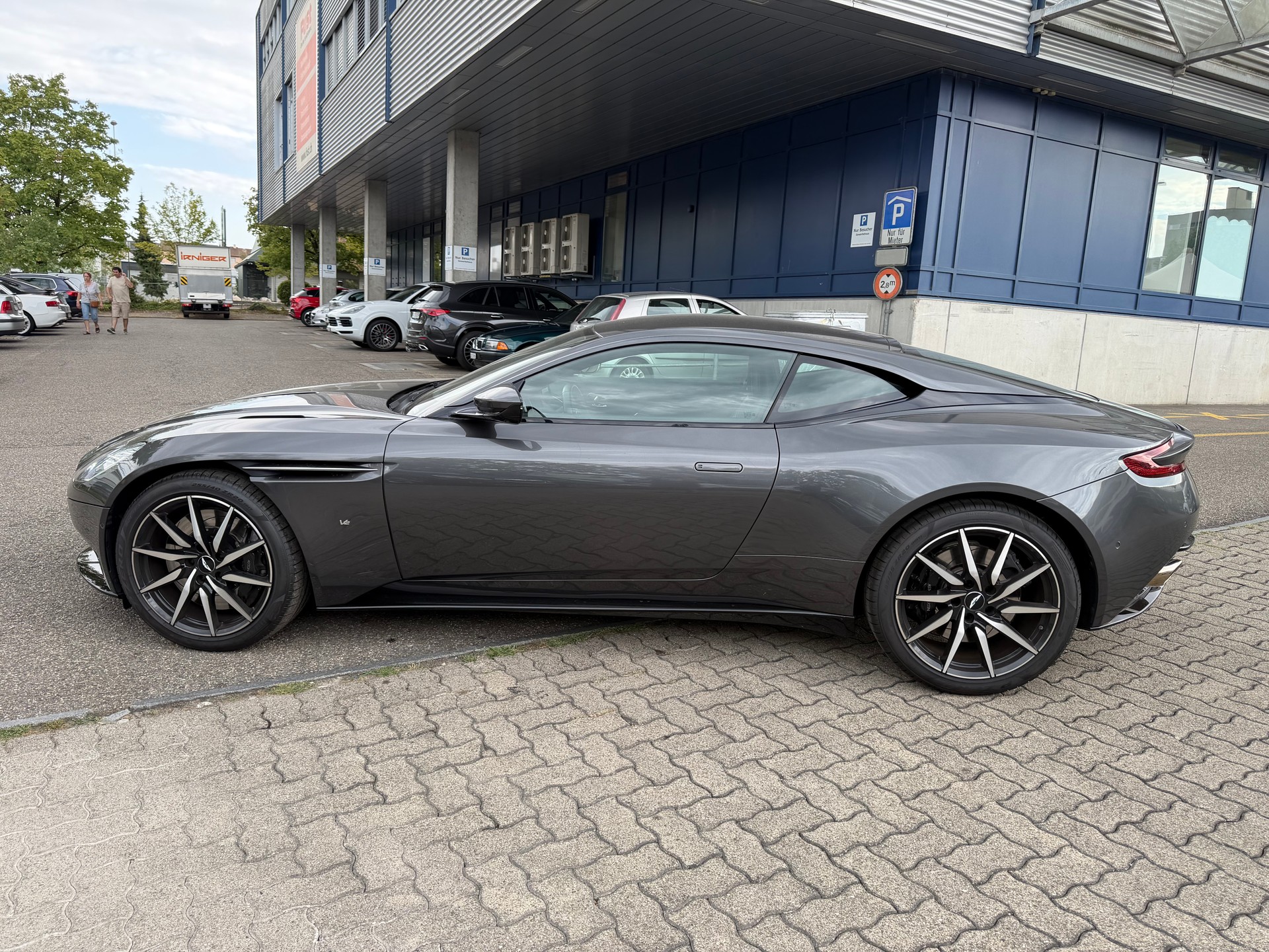 ASTON MARTIN DB11 V12 Touchtronic 3-image-7