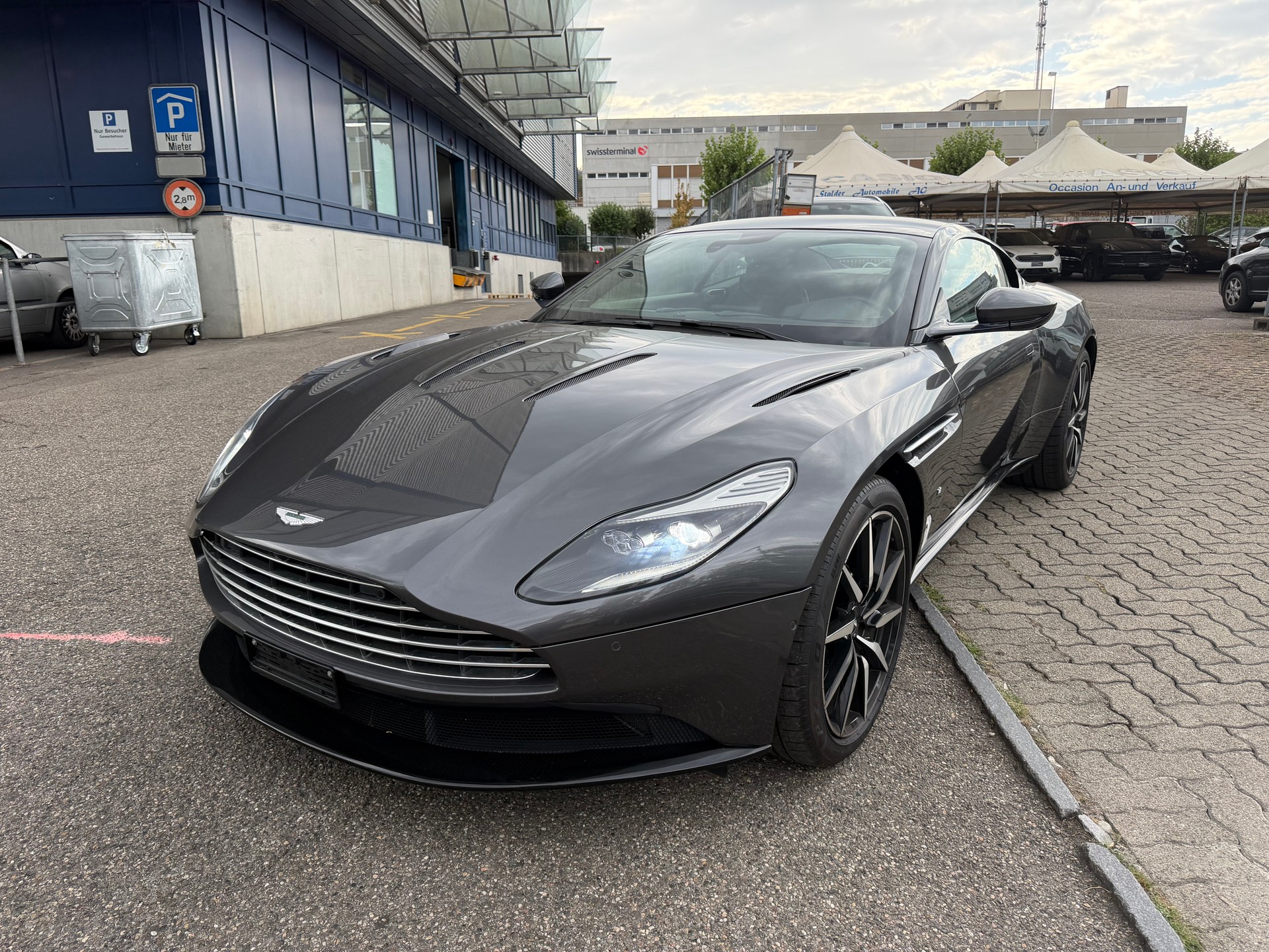 ASTON MARTIN DB11 V12 Touchtronic 3-image-0
