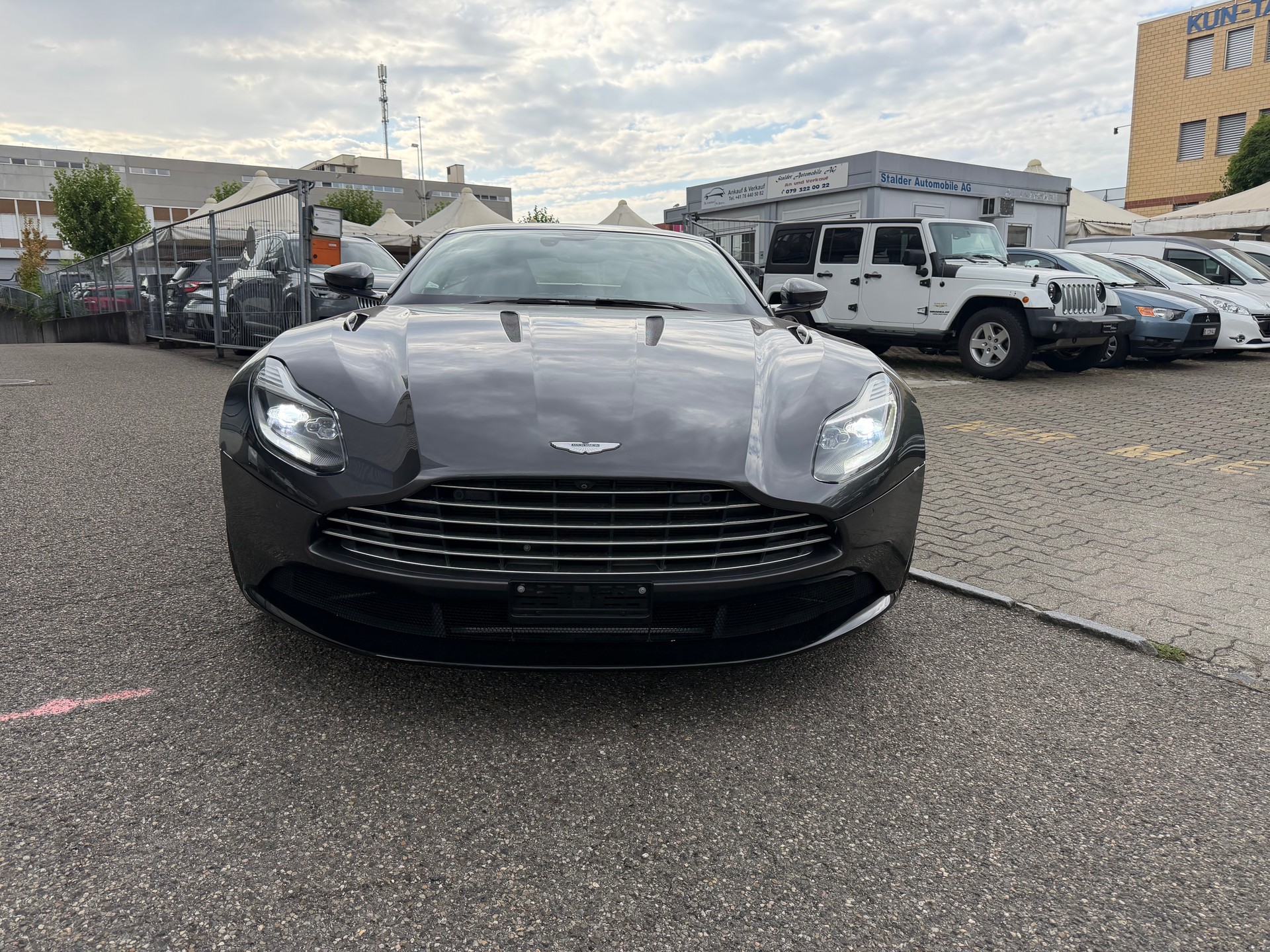 ASTON MARTIN DB11 V12 Touchtronic 3-image-1