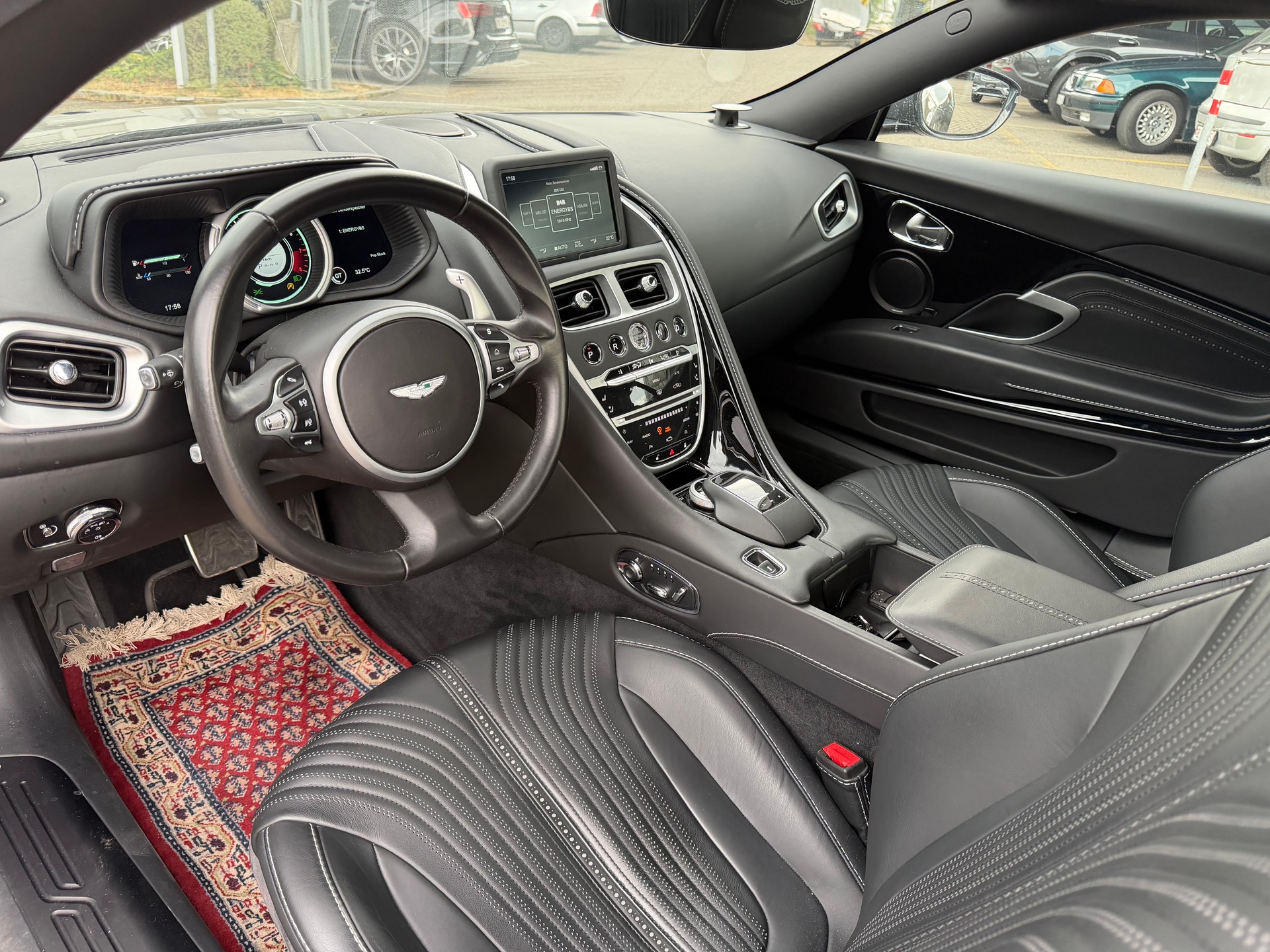ASTON MARTIN DB11 V12 Touchtronic 3-image-8
