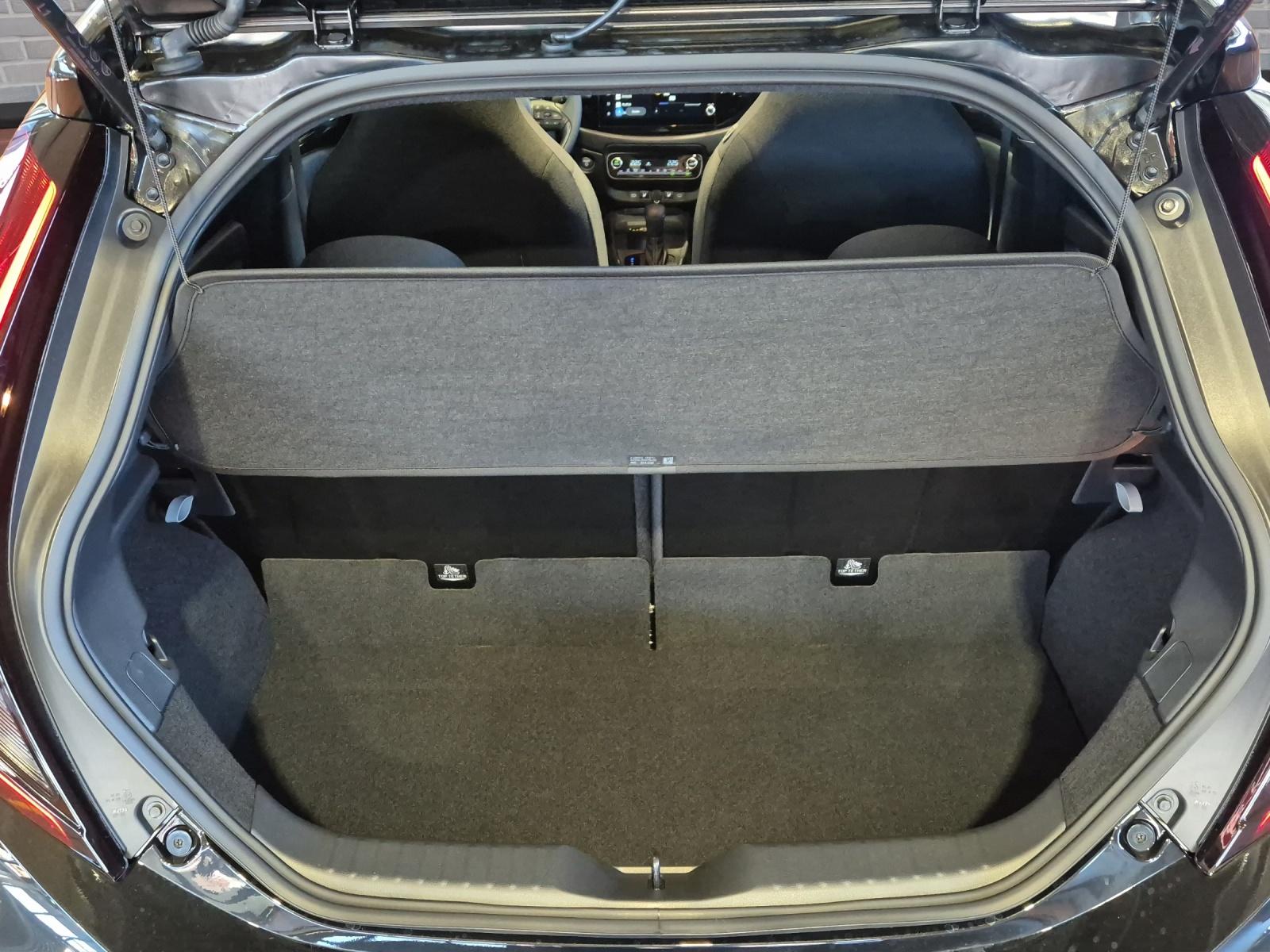 TOYOTA Aygo X 1.5 VVT-i HSD GR Sport-image-10