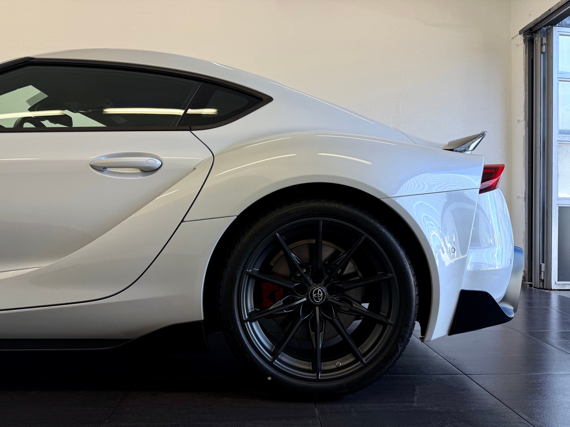 TOYOTA Supra GR 3.0i Turbo Race-image-5