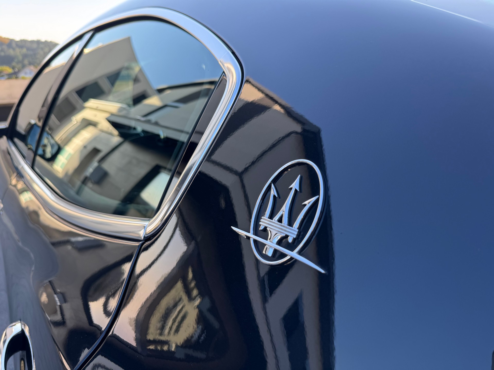 MASERATI Ghibli S Q4 3.0 V6 Swiss Mountain Ed. Automatica-image-22