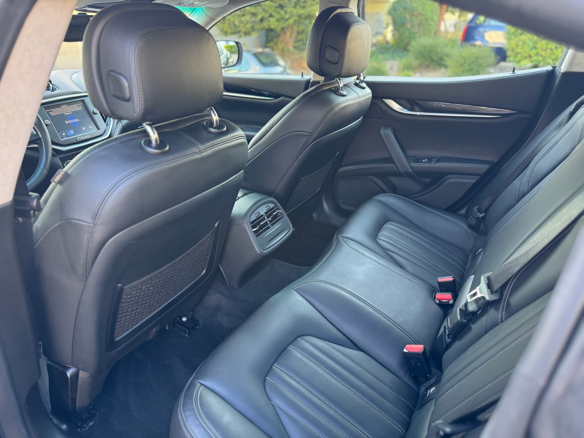 MASERATI Ghibli S Q4 3.0 V6 Swiss Mountain Ed. Automatica-image-20