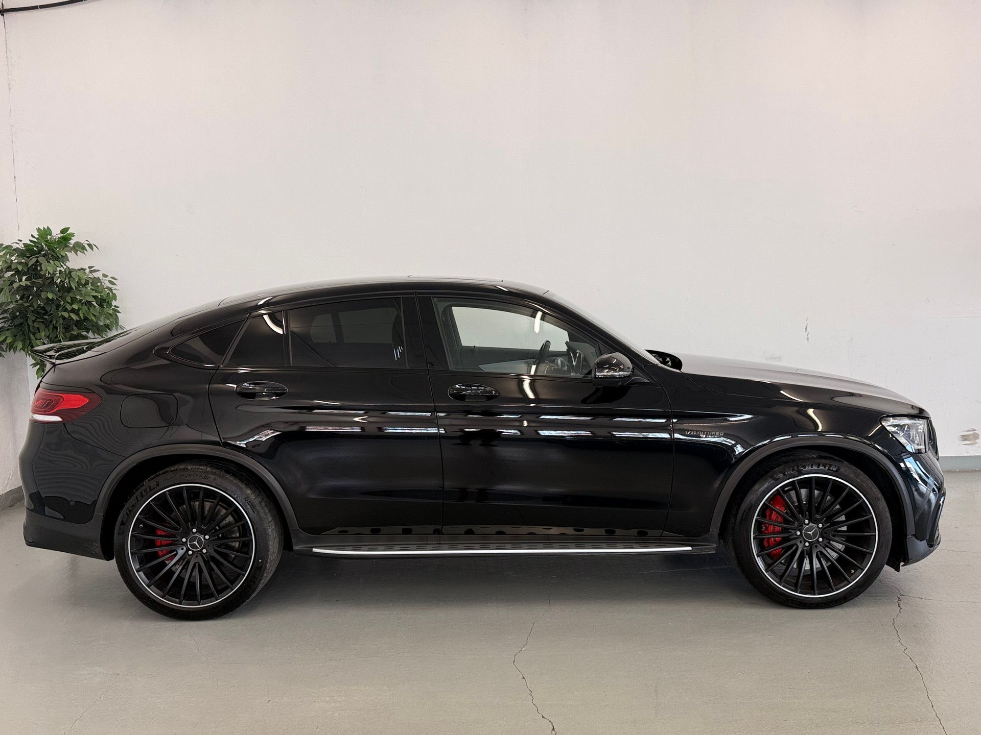 MERCEDES-BENZ GLC Coupé 63 S AMG 4Matic+ 9G-Tronic-image-3