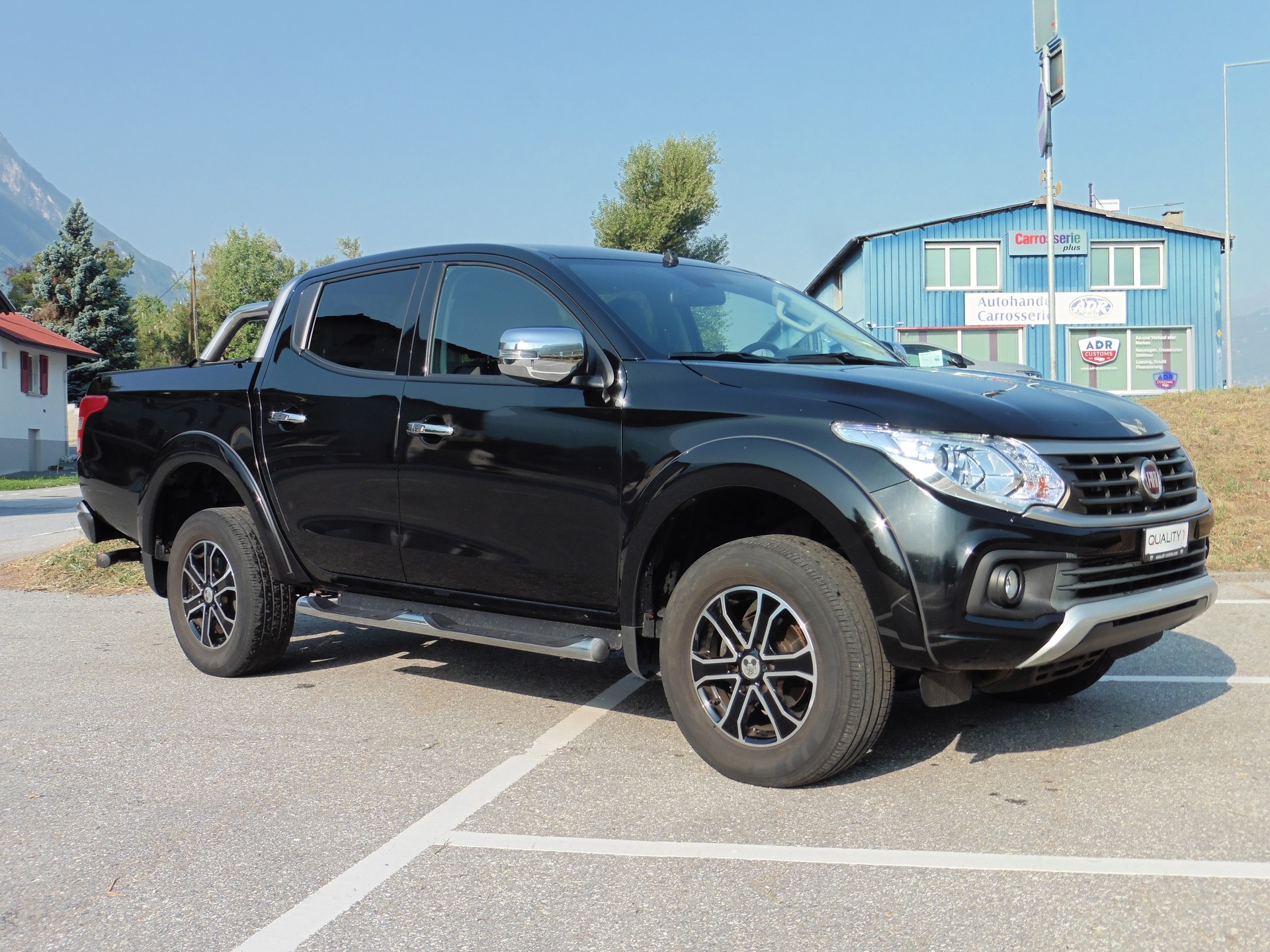 FIAT Fullback LX 2.4 MJ DC Swiss 4WD A-showroom-element-1