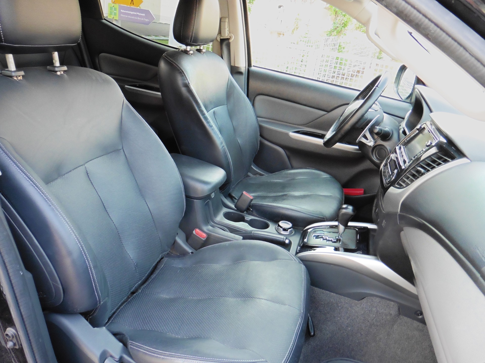 FIAT Fullback LX 2.4 MJ DC Swiss 4WD A-image-25