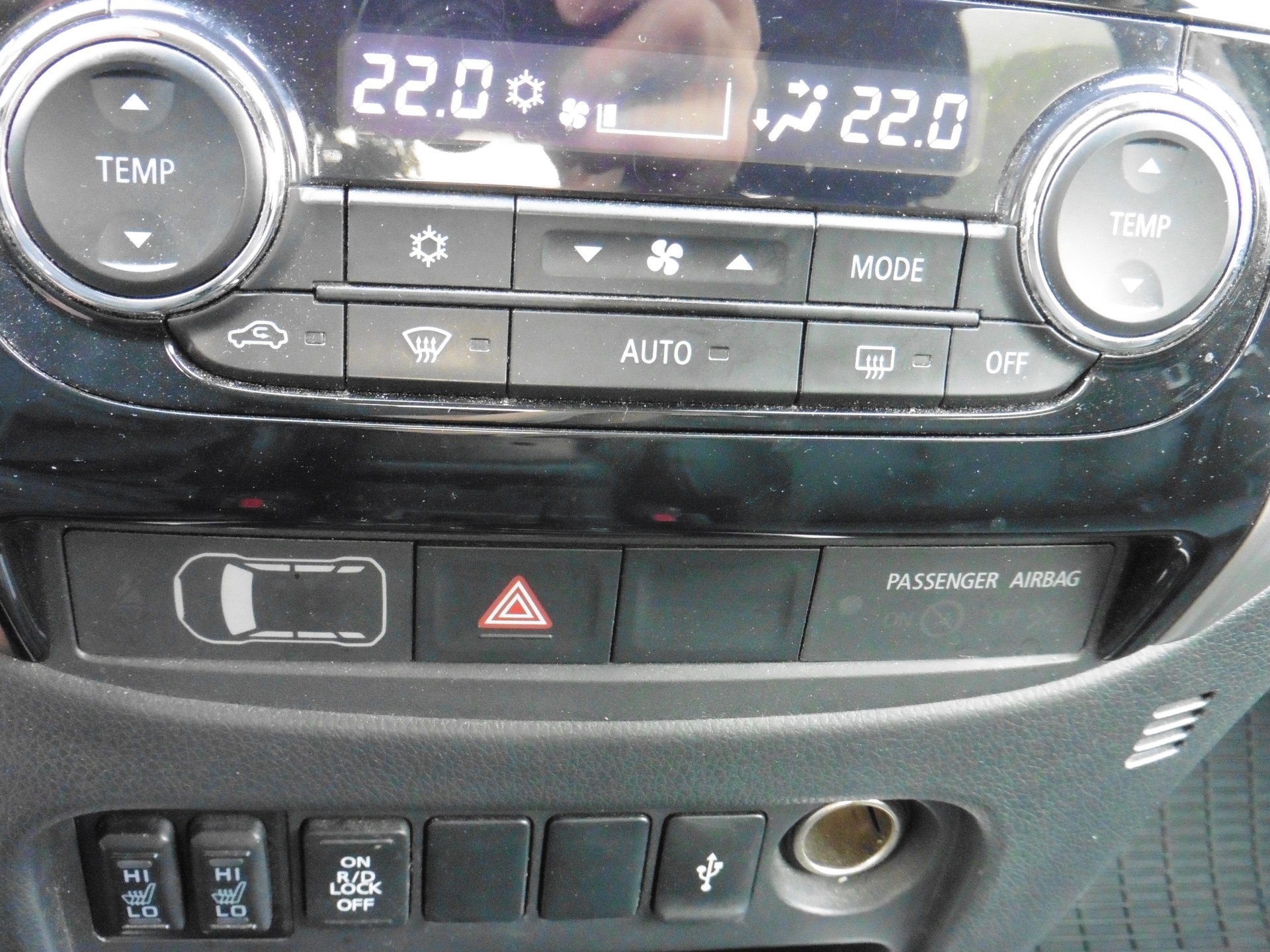 FIAT Fullback LX 2.4 MJ DC Swiss 4WD A-image-14