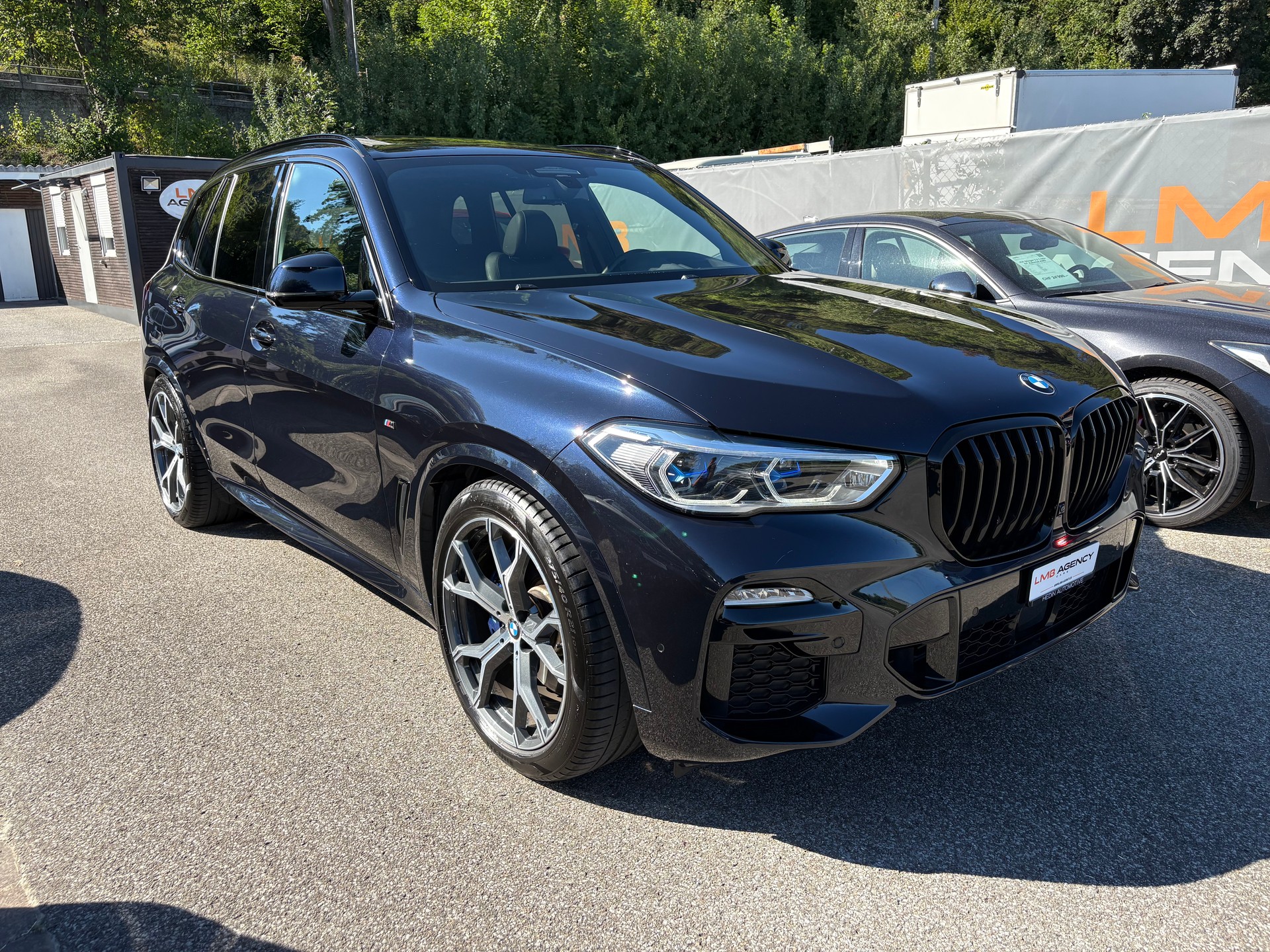BMW X5 xDrive 48V 40d M Sport Steptronic-image-0