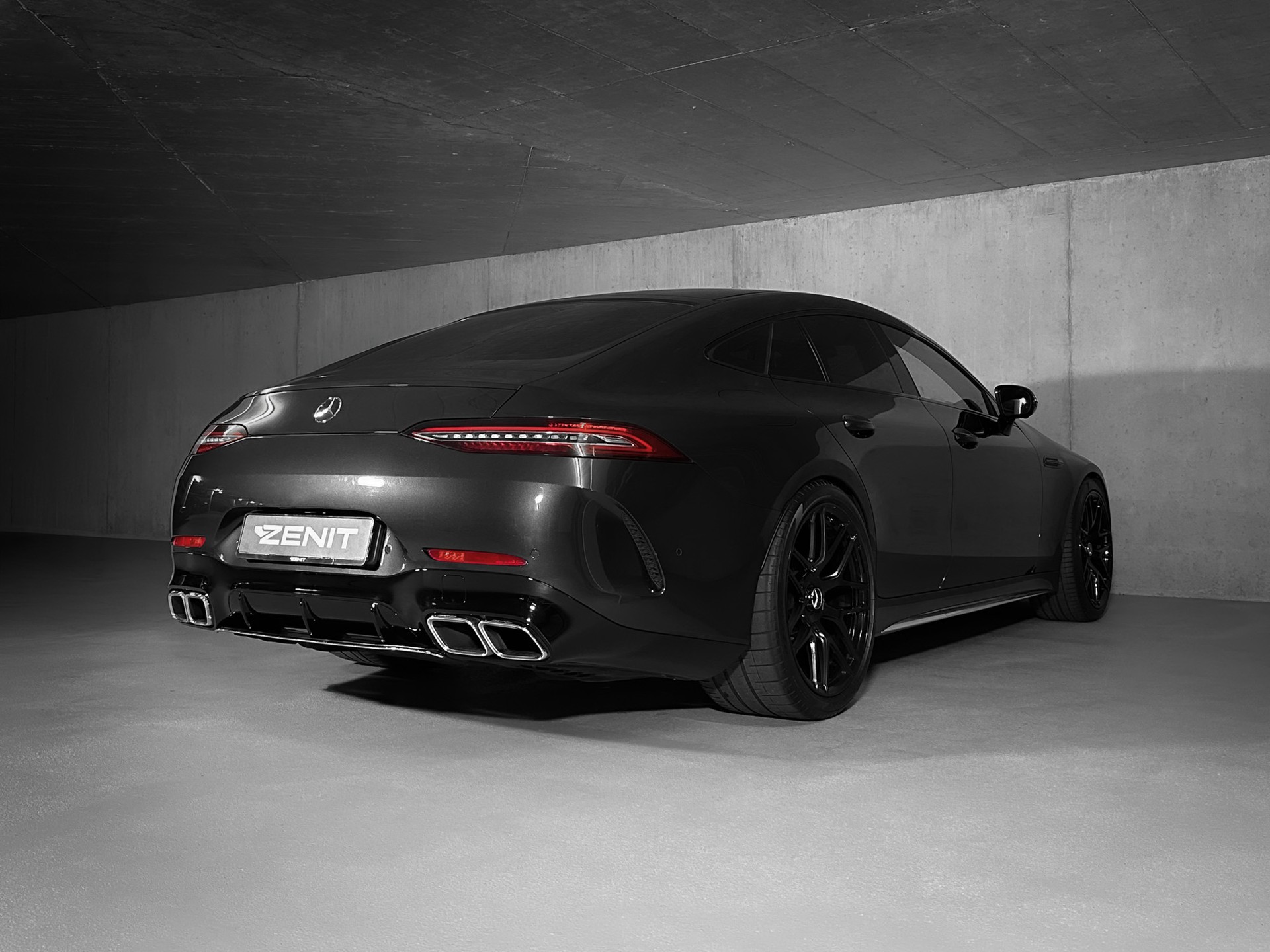 MERCEDES-BENZ AMG GT 4 63 S 4Matic+ Speedshift MCT-image-2