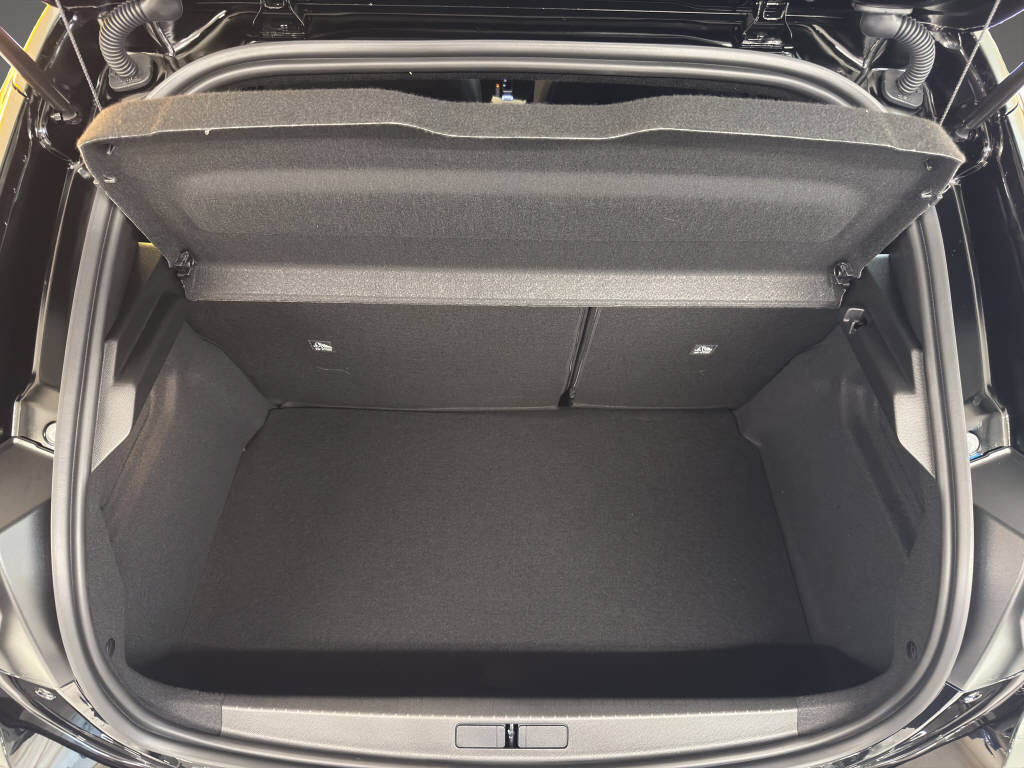 OPEL Corsa VIVA 1.2T Hybrid-image-14