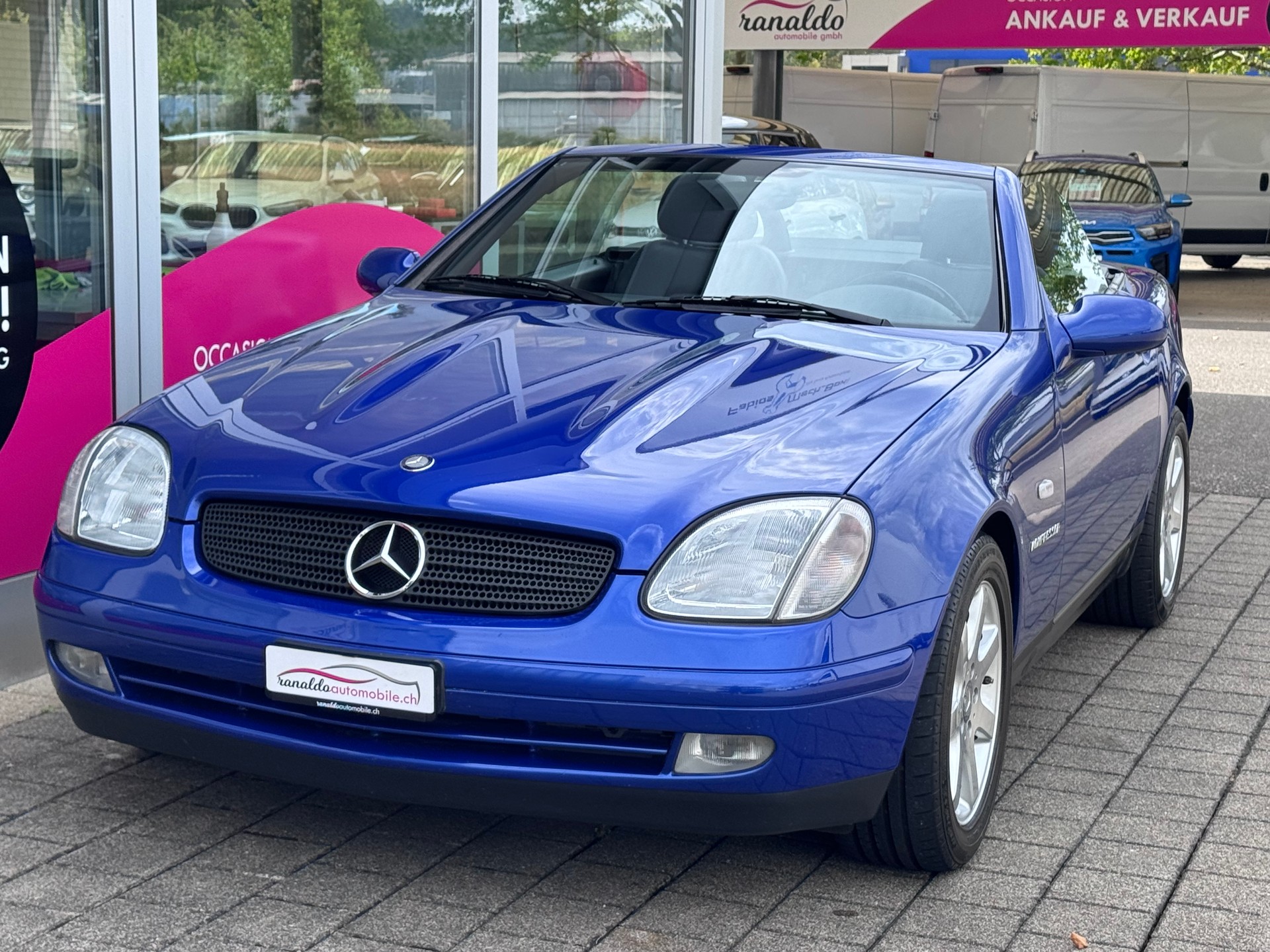 MERCEDES-BENZ SLK 200-image-6