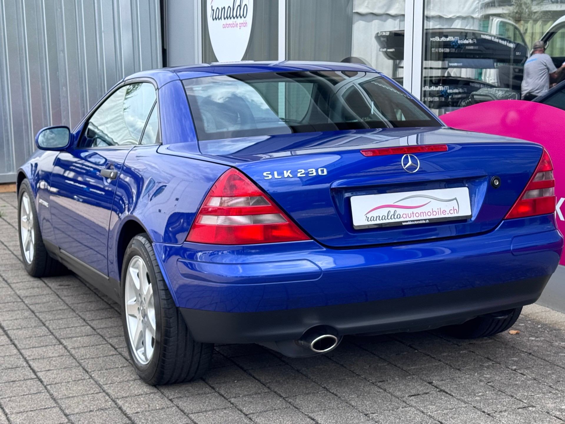 MERCEDES-BENZ SLK 200-image-4