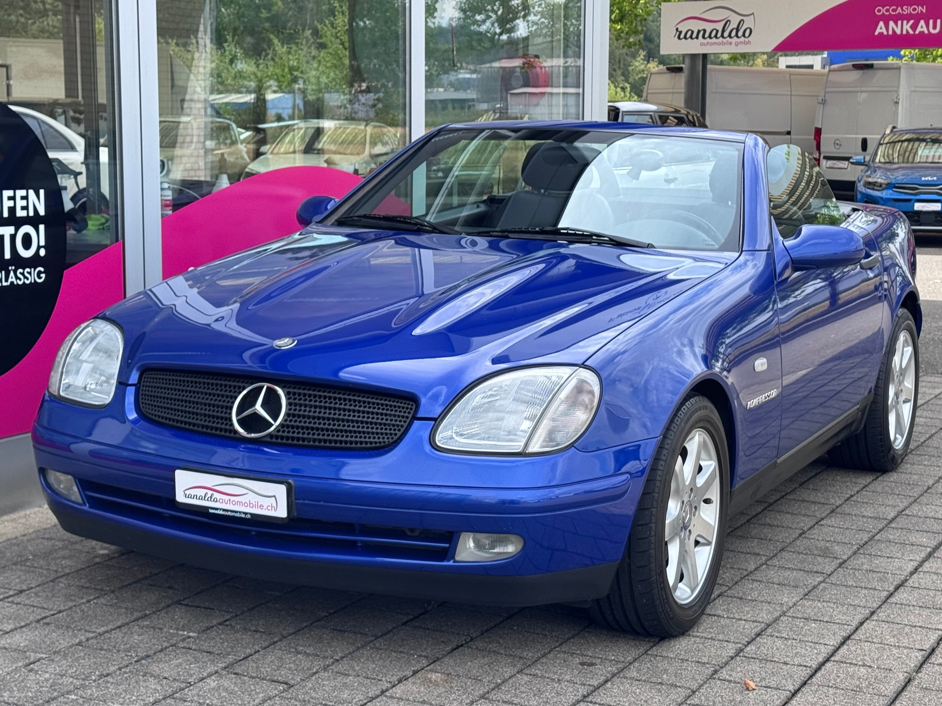 MERCEDES-BENZ SLK 200-image-7
