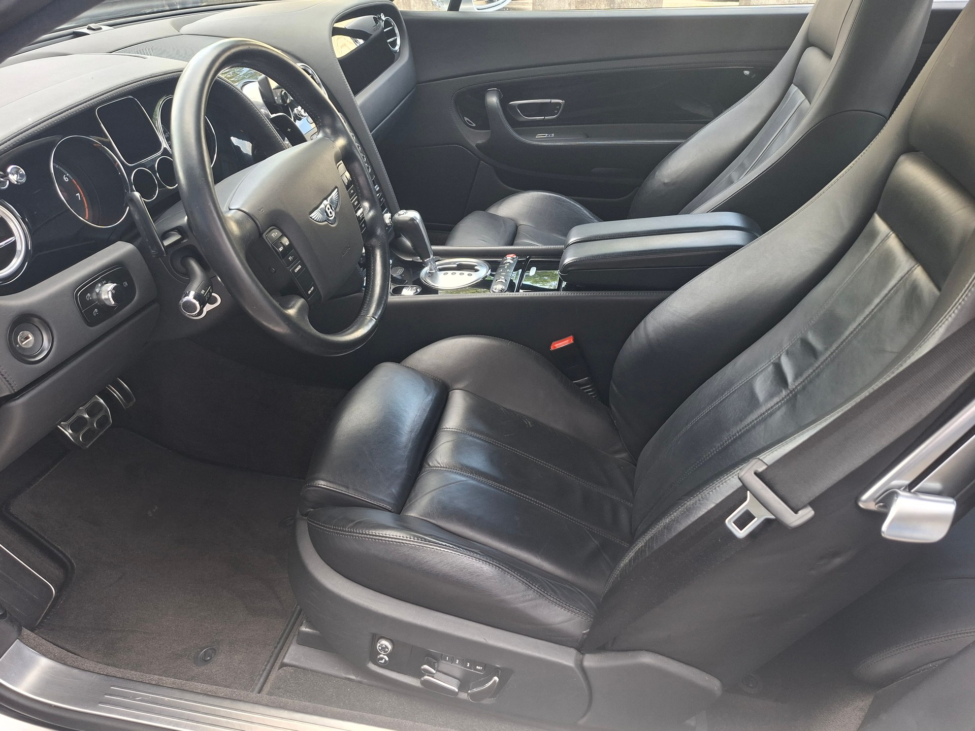 BENTLEY Continental GT 6.0-image-6