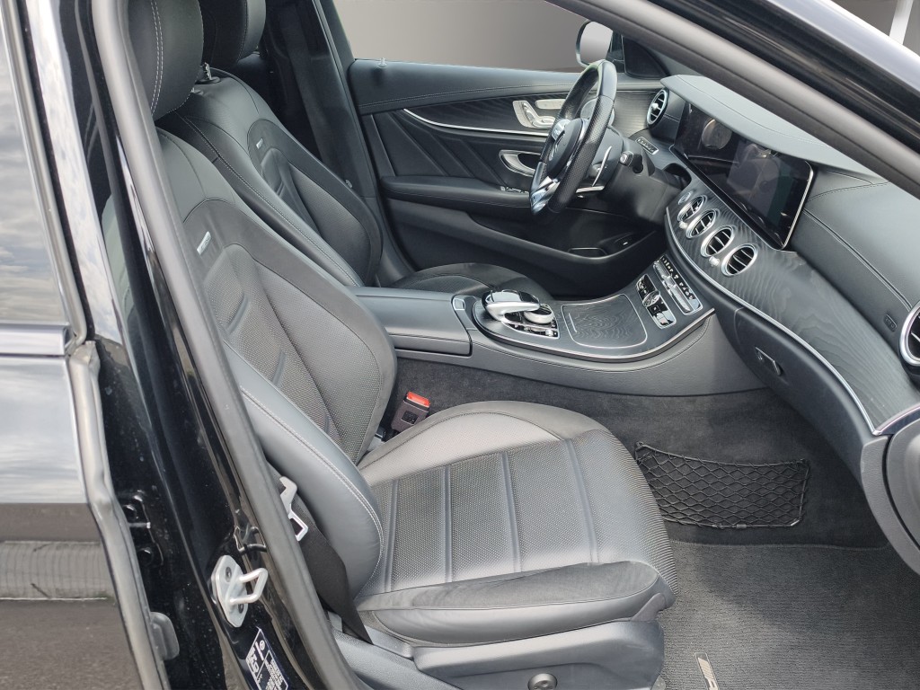 MERCEDES-BENZ E 53 AMG 4matic+ Kombi-image-13