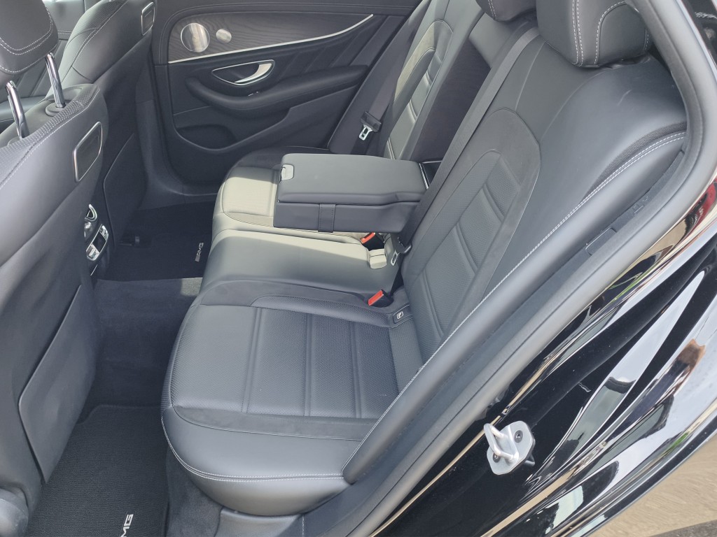 MERCEDES-BENZ E 53 AMG 4matic+ Kombi-image-3