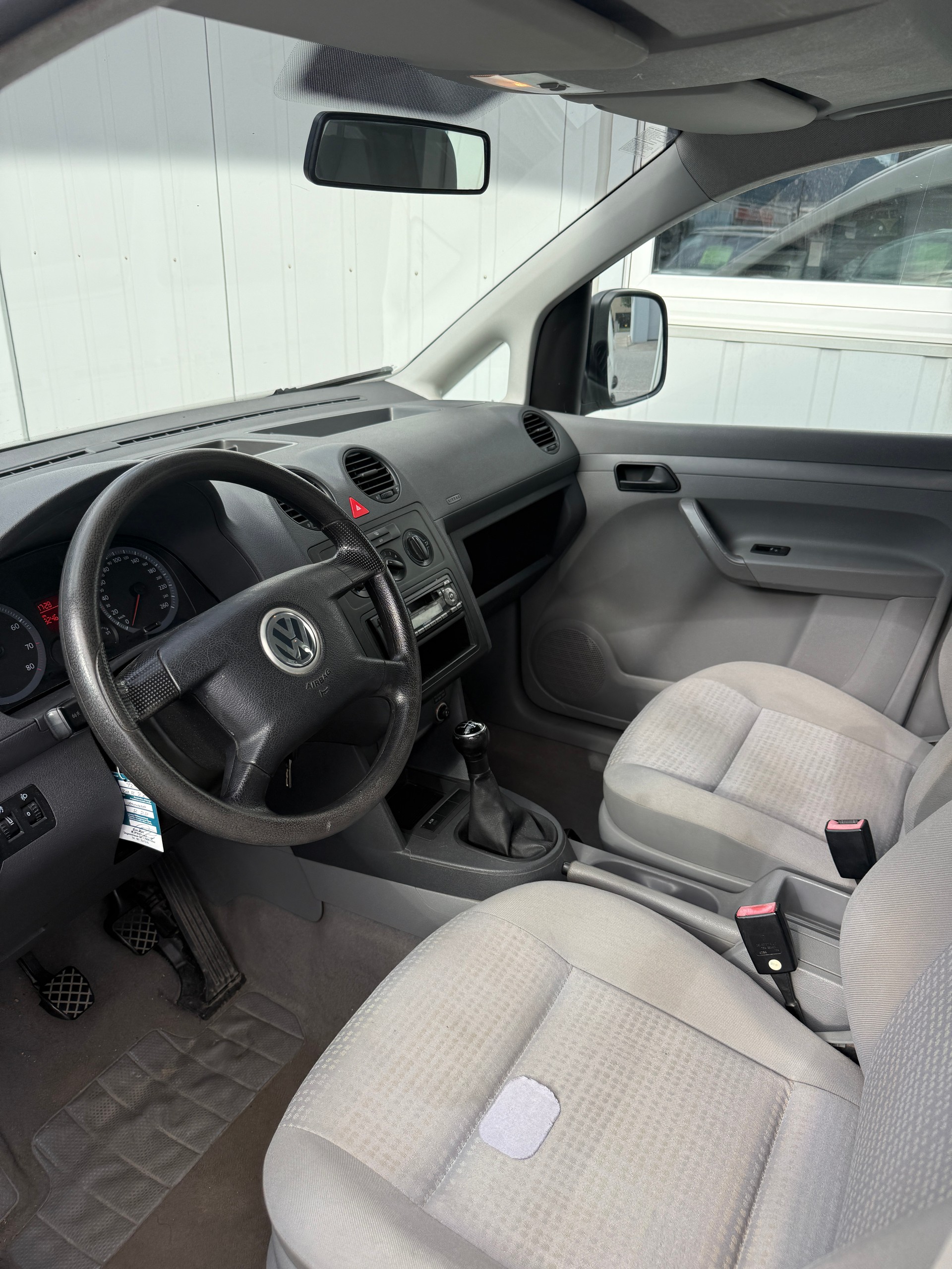 VW Caddy 1.4 *erst 92k km**Zahnriemen ersetzt**MFK frisch!*-image-10
