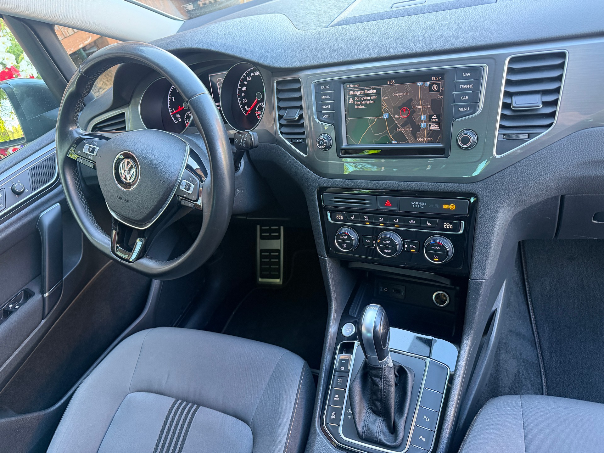 VW Golf Sportsvan 1.4 TSI Allstar DSG-image-7