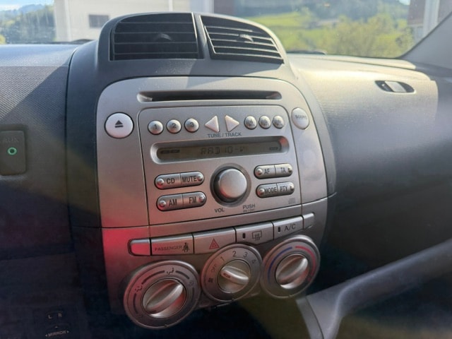 DAIHATSU Sirion 1.3 eco-4WD-image-9