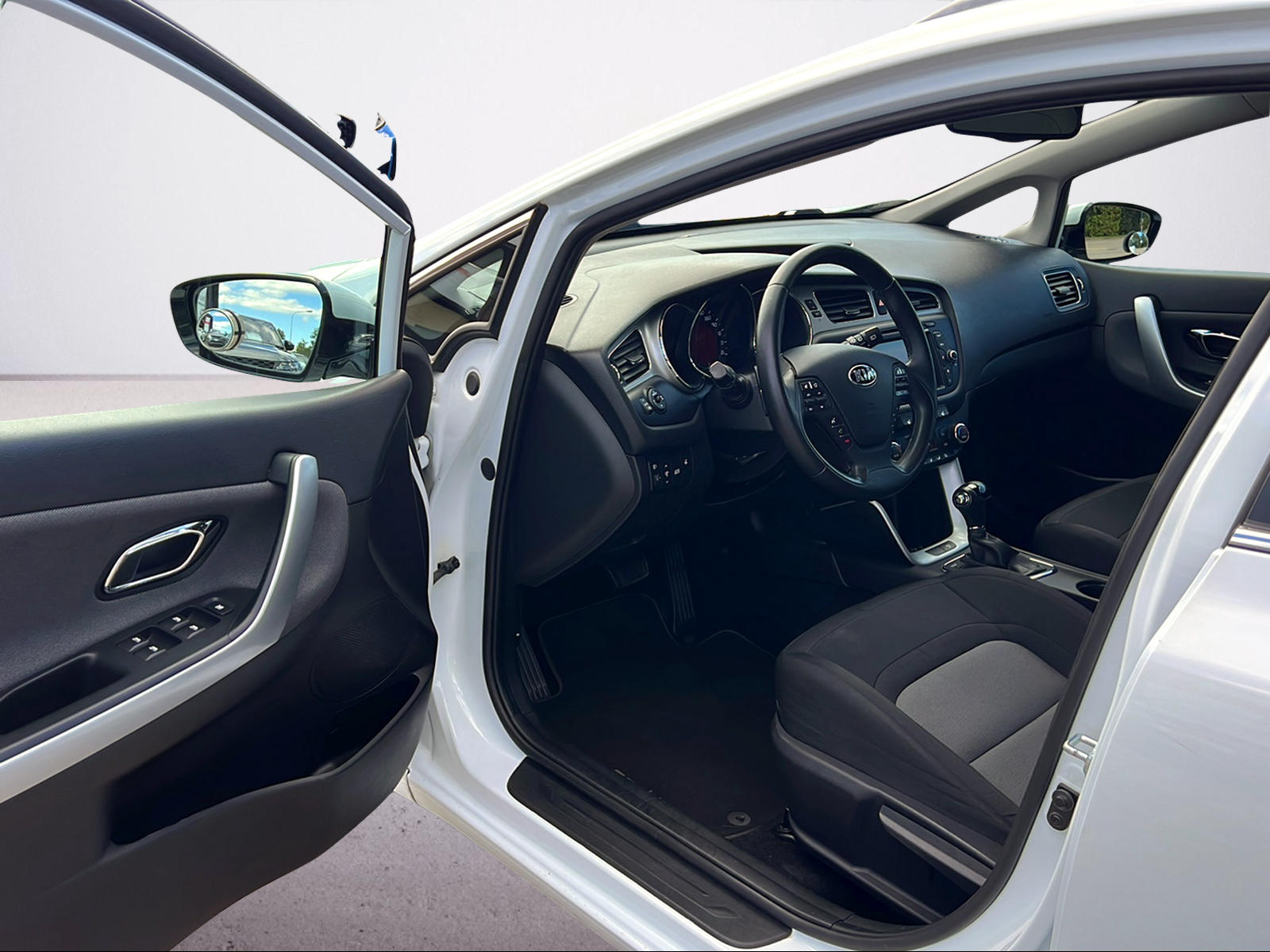 KIA Cee'd Sportswagon 1.6 GDi Style DCT-image-11