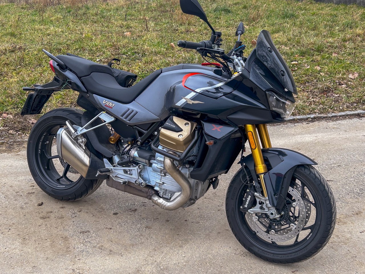 MOTO GUZZI V100 Mandello S-image-1