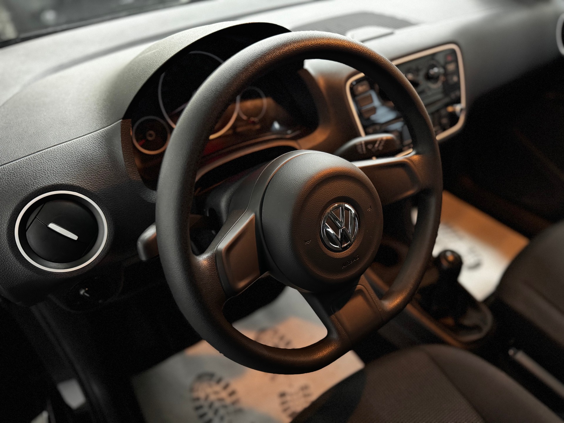 VW Up 1.0 BMT take up-image-11