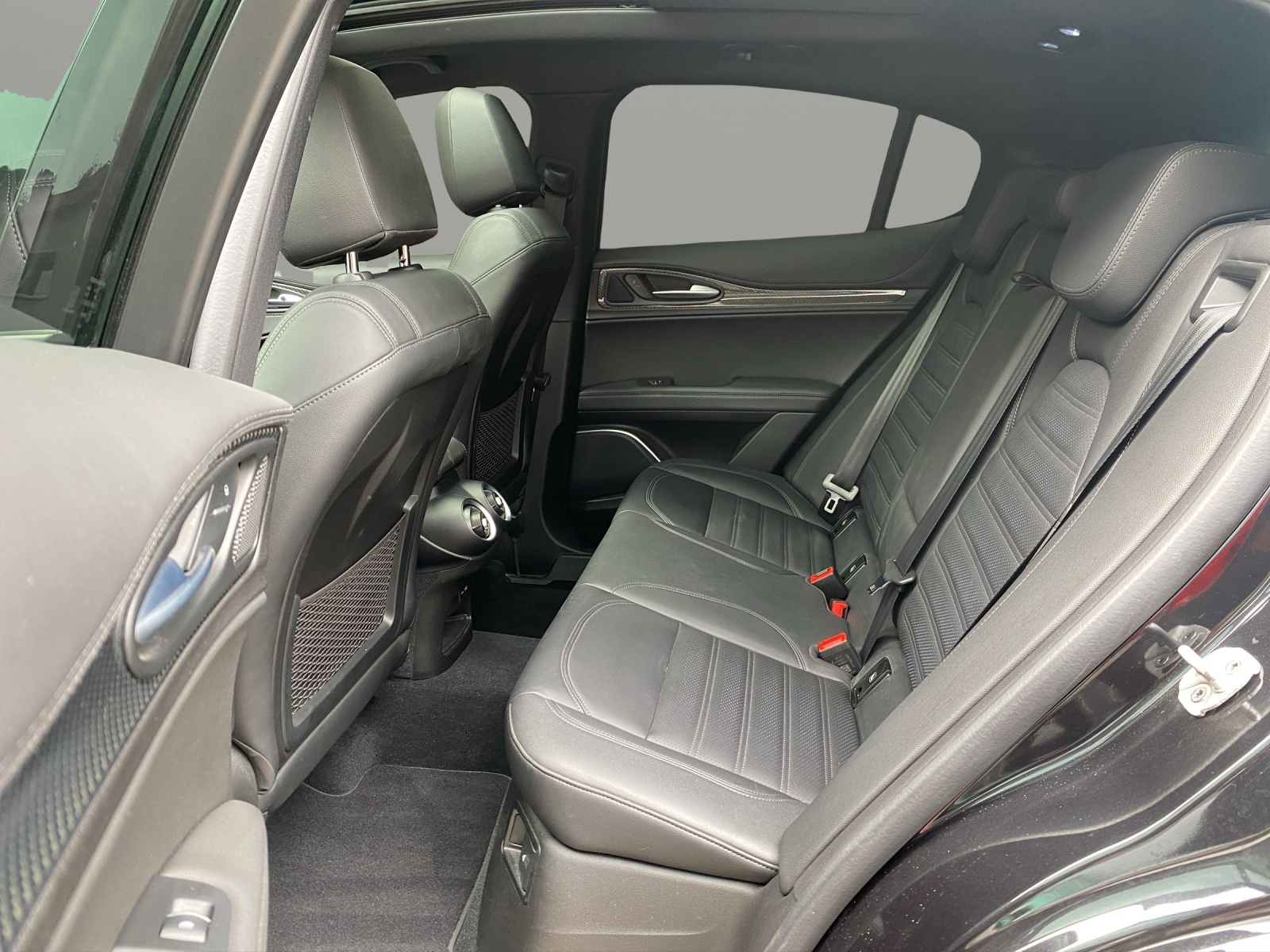 ALFA ROMEO STELVIO 2.9 V6 510 AT Q4 Qu-image-13
