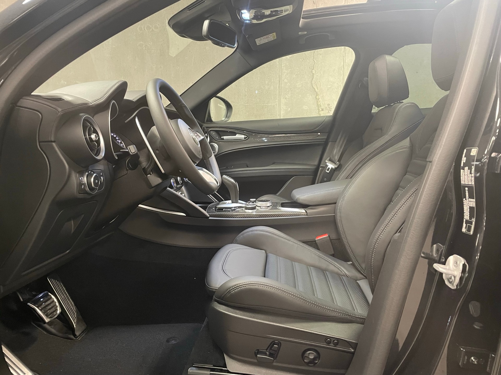 ALFA ROMEO STELVIO 2.9 V6 510 AT Q4 Qu-image-2