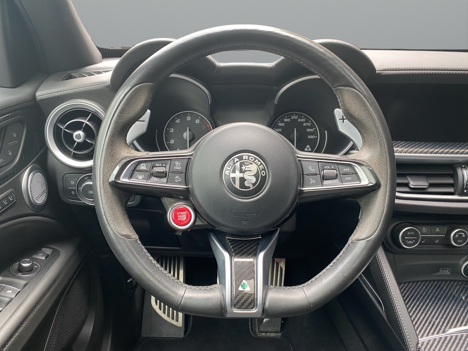 ALFA ROMEO STELVIO 2.9 V6 510 AT Q4 Qu-image-12