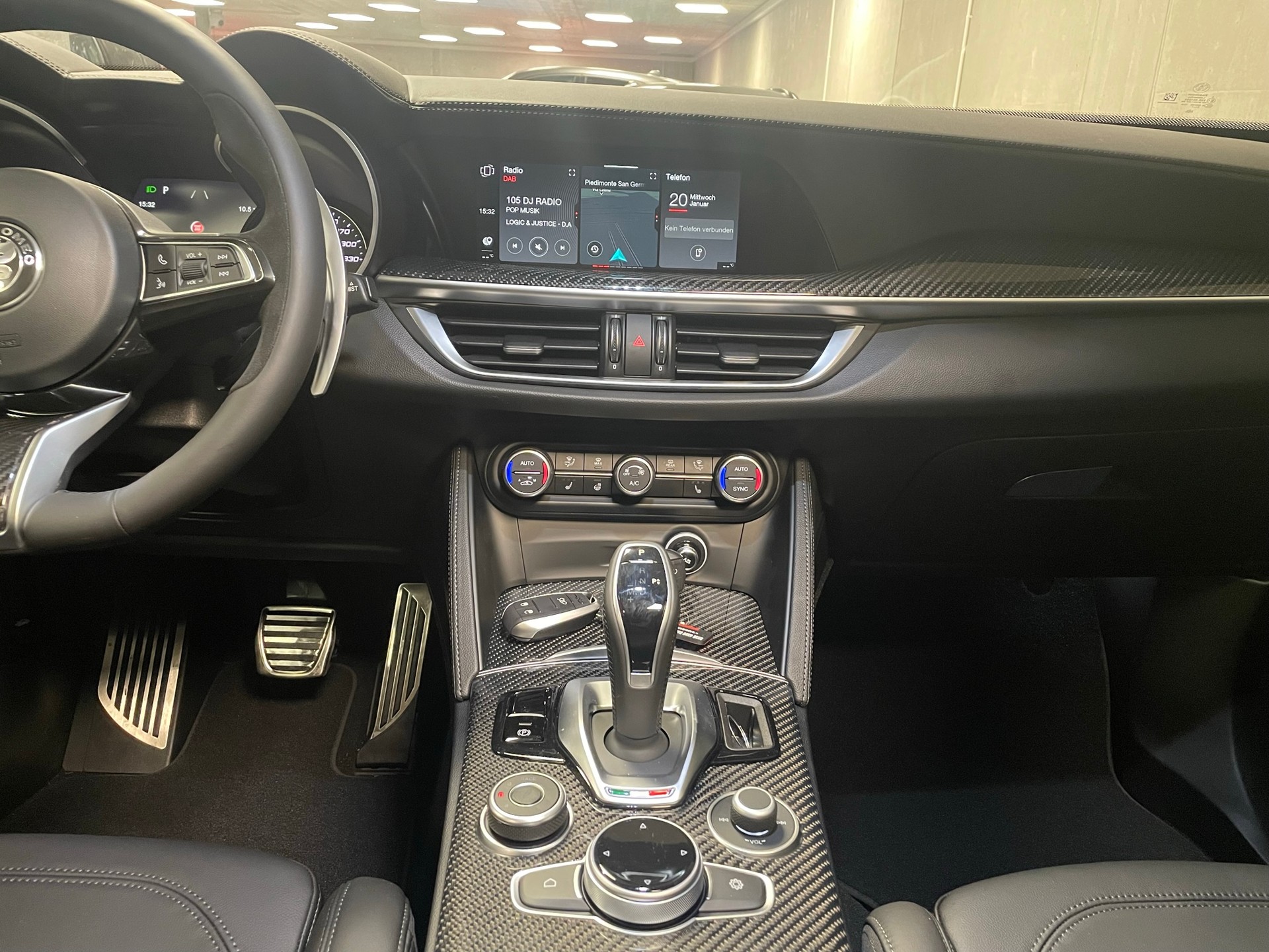 ALFA ROMEO STELVIO 2.9 V6 510 AT Q4 Qu-image-13