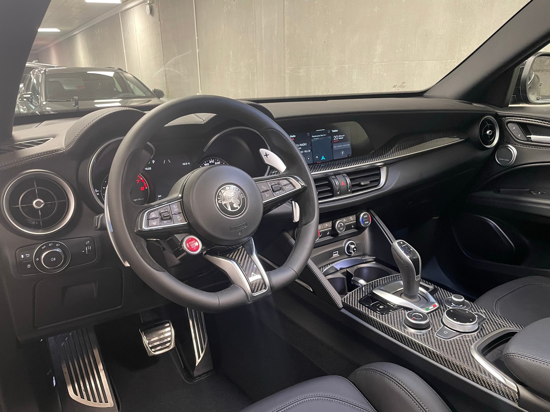 ALFA ROMEO STELVIO 2.9 V6 510 AT Q4 Qu-image-3