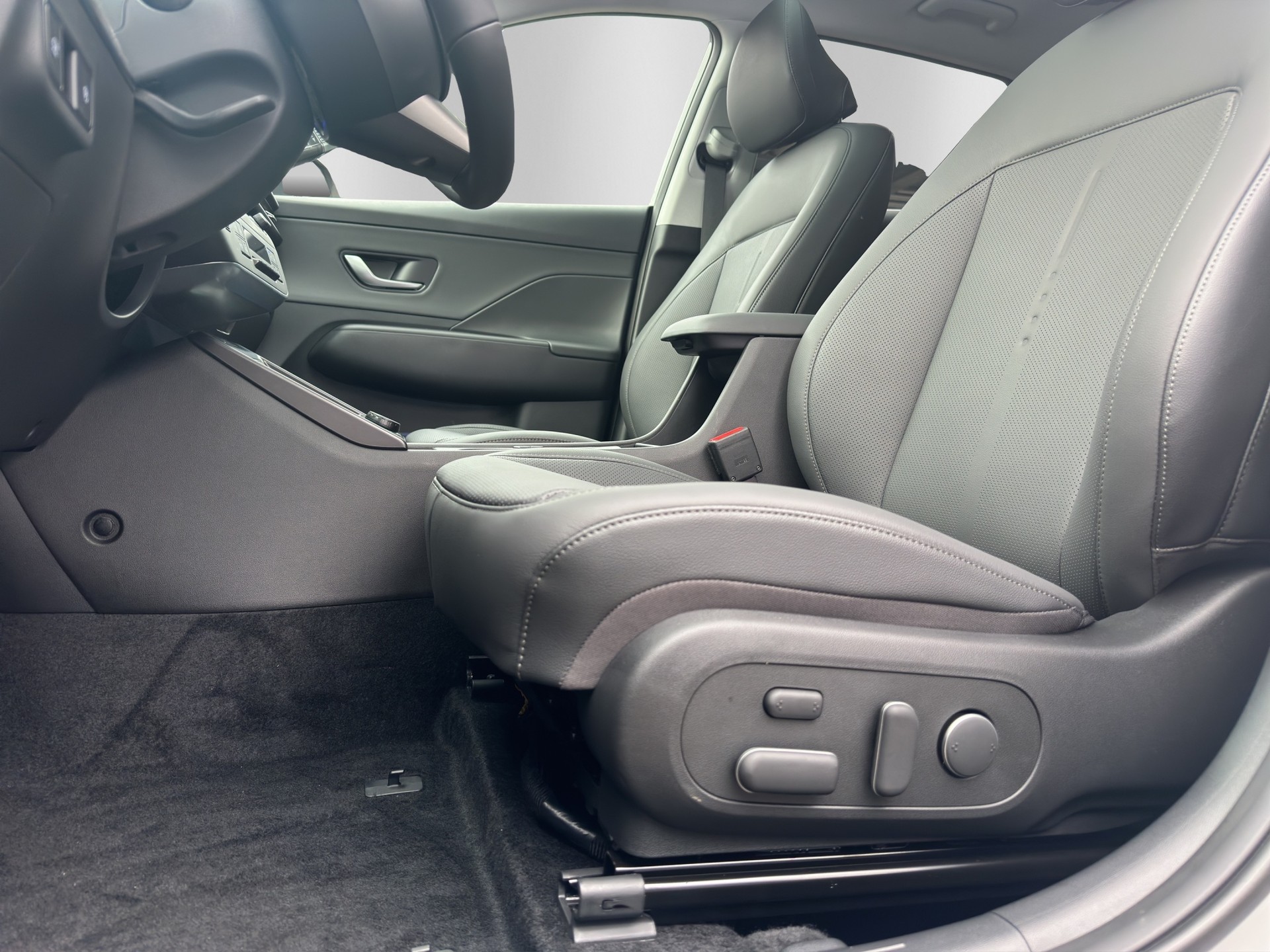 HYUNDAI Kona 1.6 HEV Vertex-image-11