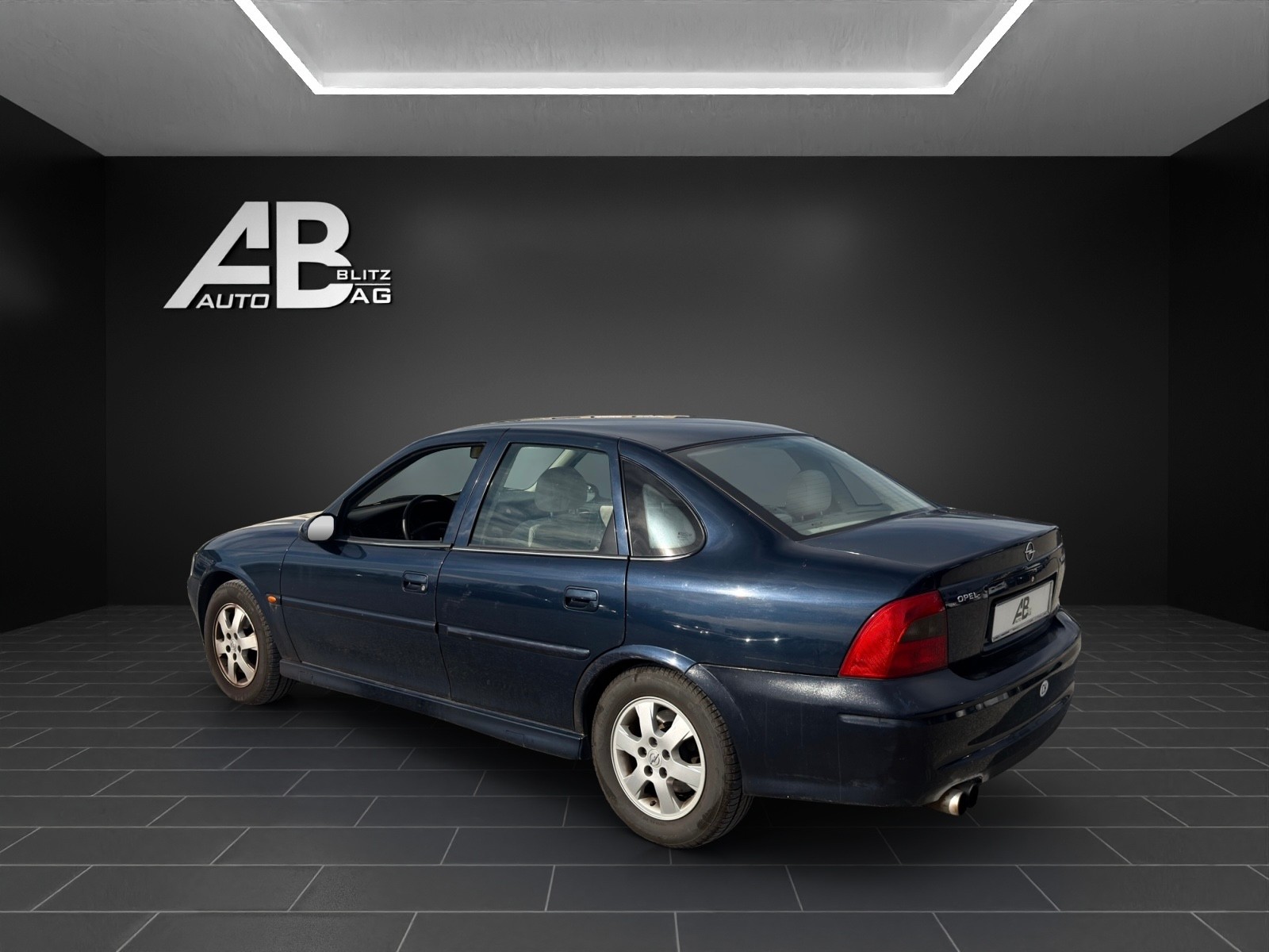 OPEL Vectra 2.2i 16V Elegance Automatic-showroom-element-2