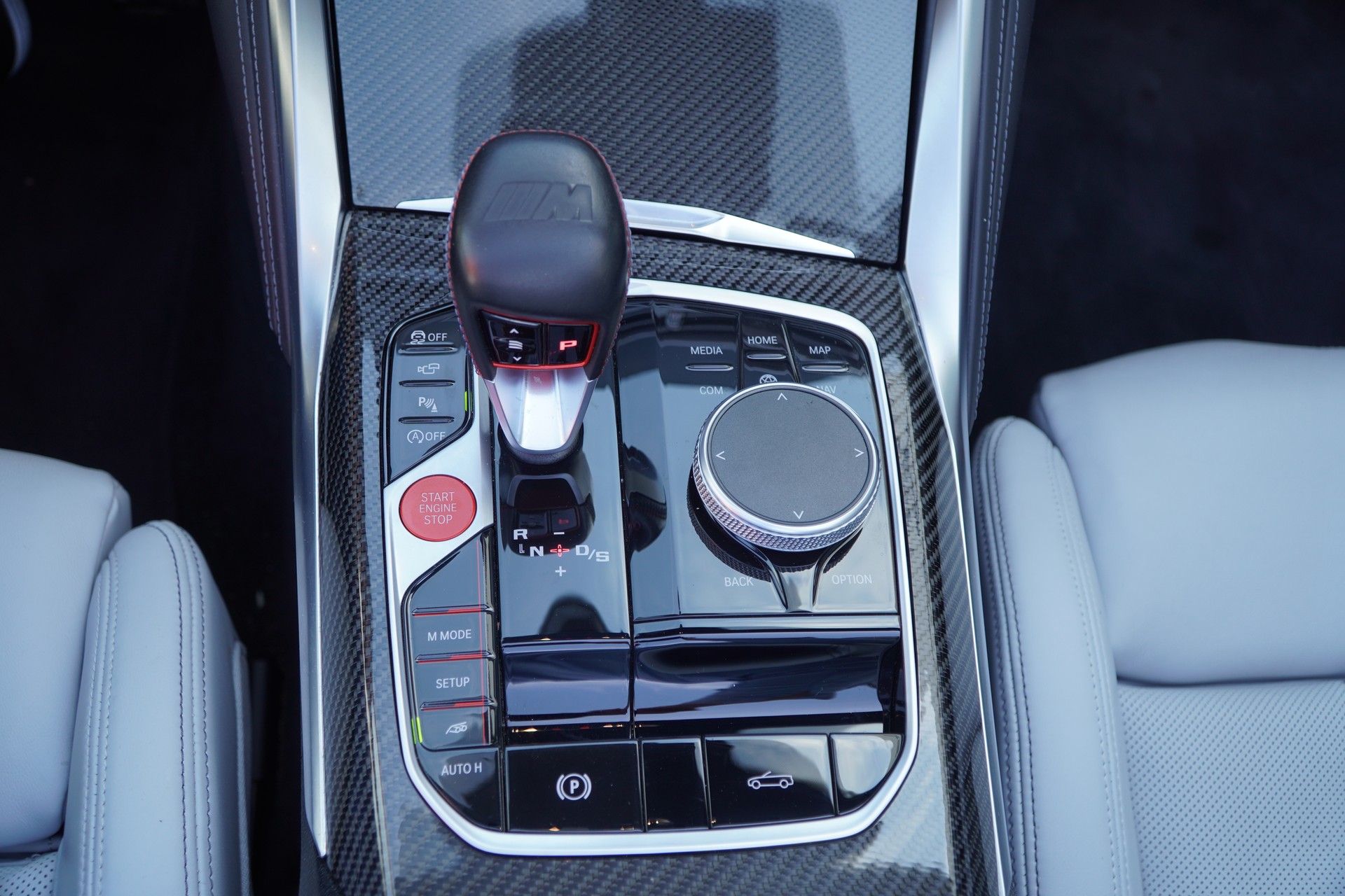 BMW M4 Cabrio Competition M xDrive-image-17