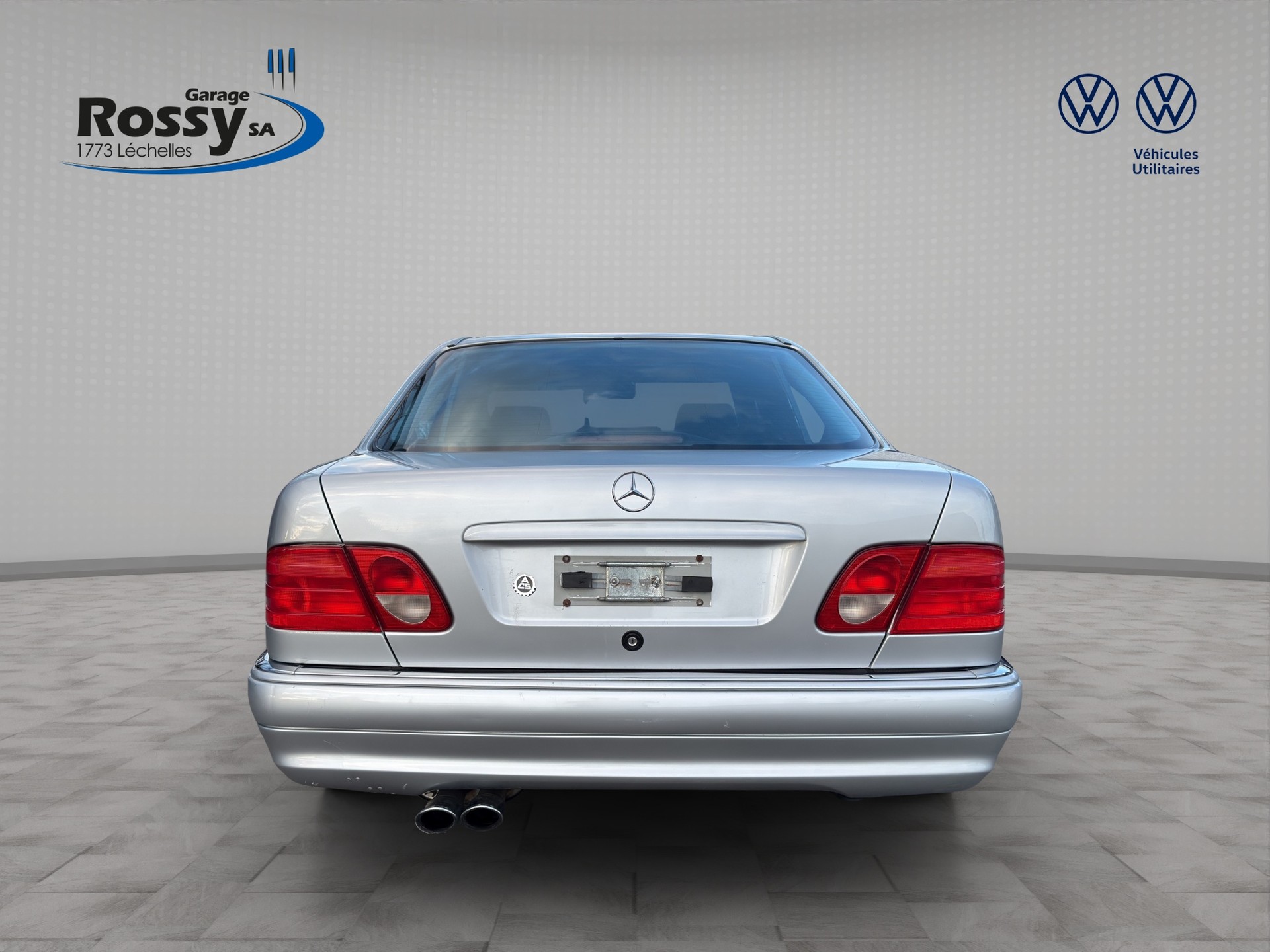 MERCEDES-BENZ E 55 AMG Avantgarde Automatic-image-4