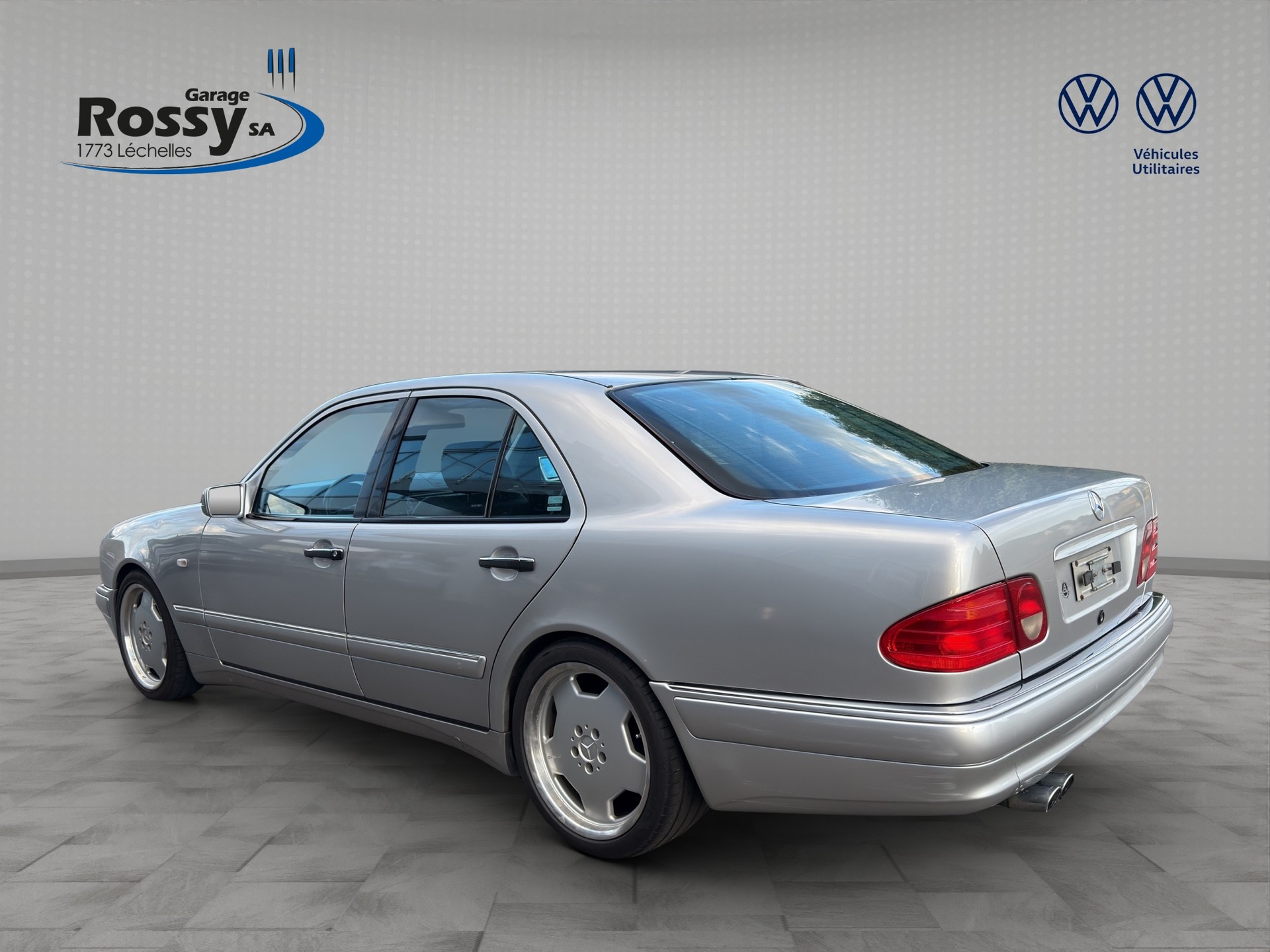 MERCEDES-BENZ E 55 AMG Avantgarde Automatic-showroom-element-3
