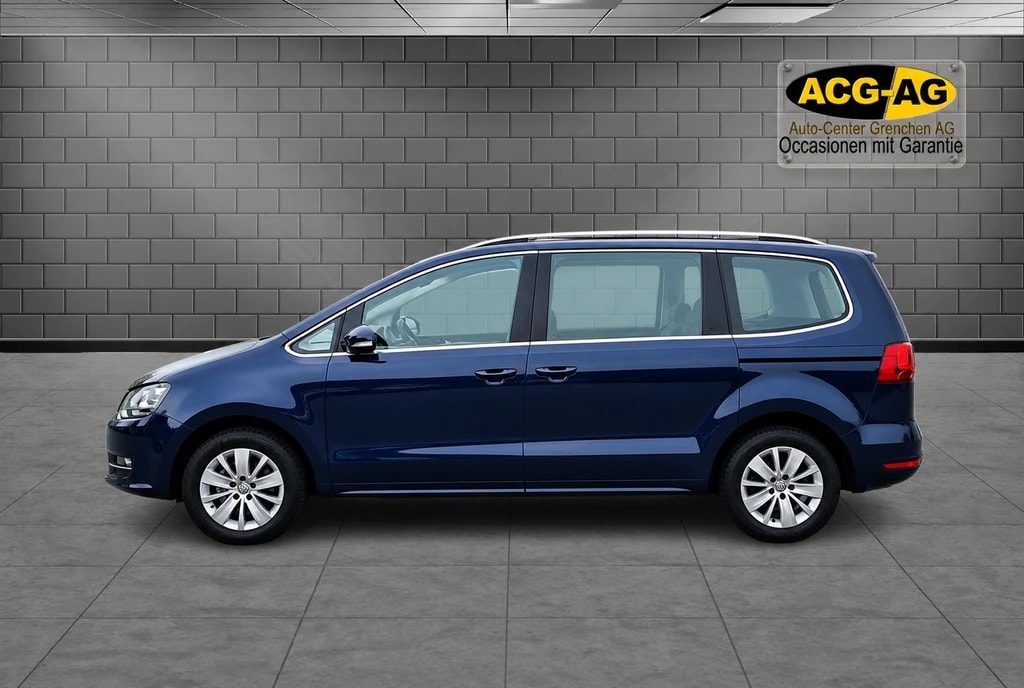 VW Sharan 2.0 TDI BlueMotion Technology Comfortline ** 7-Plätzer ** Leder ** Navi ** RF-Kamera ** Anh-Kupplung **-image-3