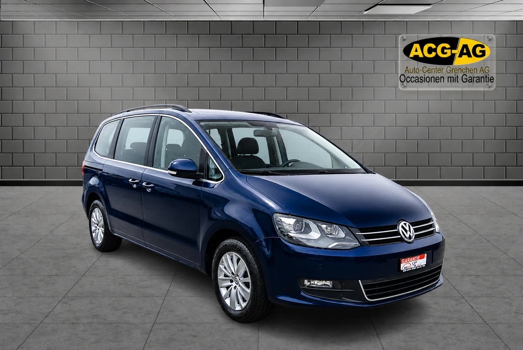 VW Sharan 2.0 TDI BlueMotion Technology Comfortline ** 7-Plätzer ** Leder ** Navi ** RF-Kamera ** Anh-Kupplung **-image-0