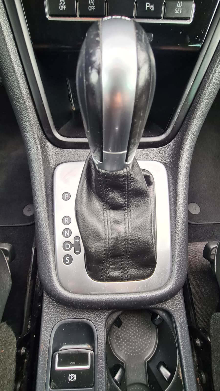 VW Sharan 2.0 TDI BlueMotion Technology Comfortline ** 7-Plätzer ** Leder ** Navi ** RF-Kamera ** Anh-Kupplung **-image-11