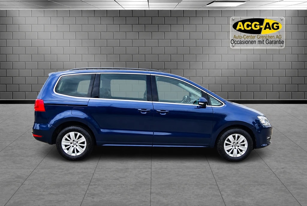 VW Sharan 2.0 TDI BlueMotion Technology Comfortline ** 7-Plätzer ** Leder ** Navi ** RF-Kamera ** Anh-Kupplung **-image-6