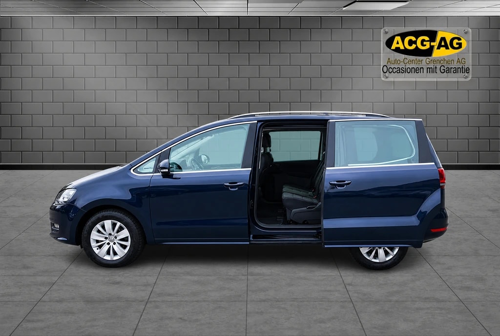 VW Sharan 2.0 TDI BlueMotion Technology Comfortline ** 7-Plätzer ** Leder ** Navi ** RF-Kamera ** Anh-Kupplung **-image-4