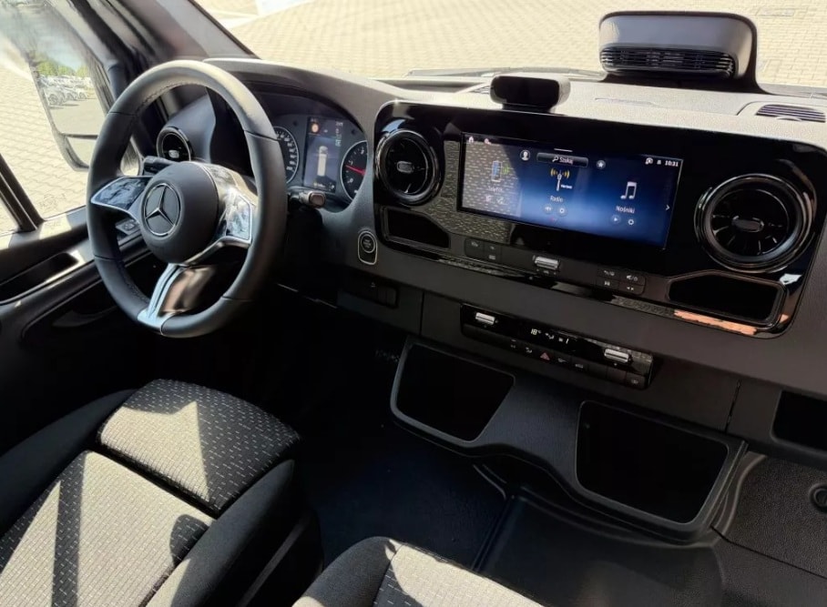 MERCEDES-BENZ Sprinter Kastenwagen Pro 319 CDI lang 4x4-image-7