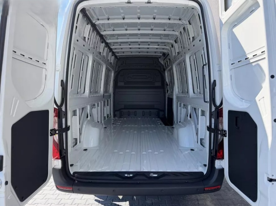MERCEDES-BENZ Sprinter Kastenwagen Pro 319 CDI lang 4x4-image-5