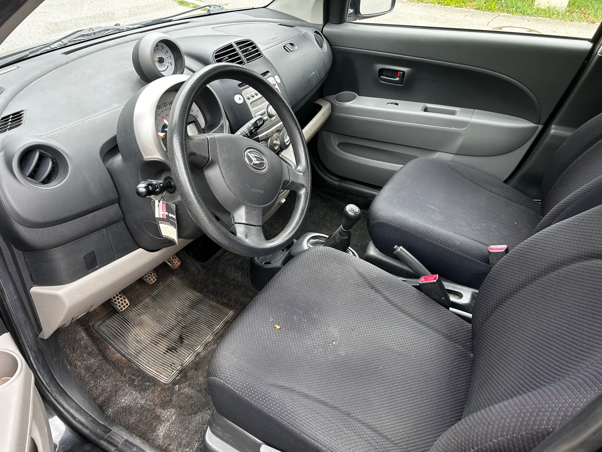 DAIHATSU Sirion 1.3 eco-4WD-image-10
