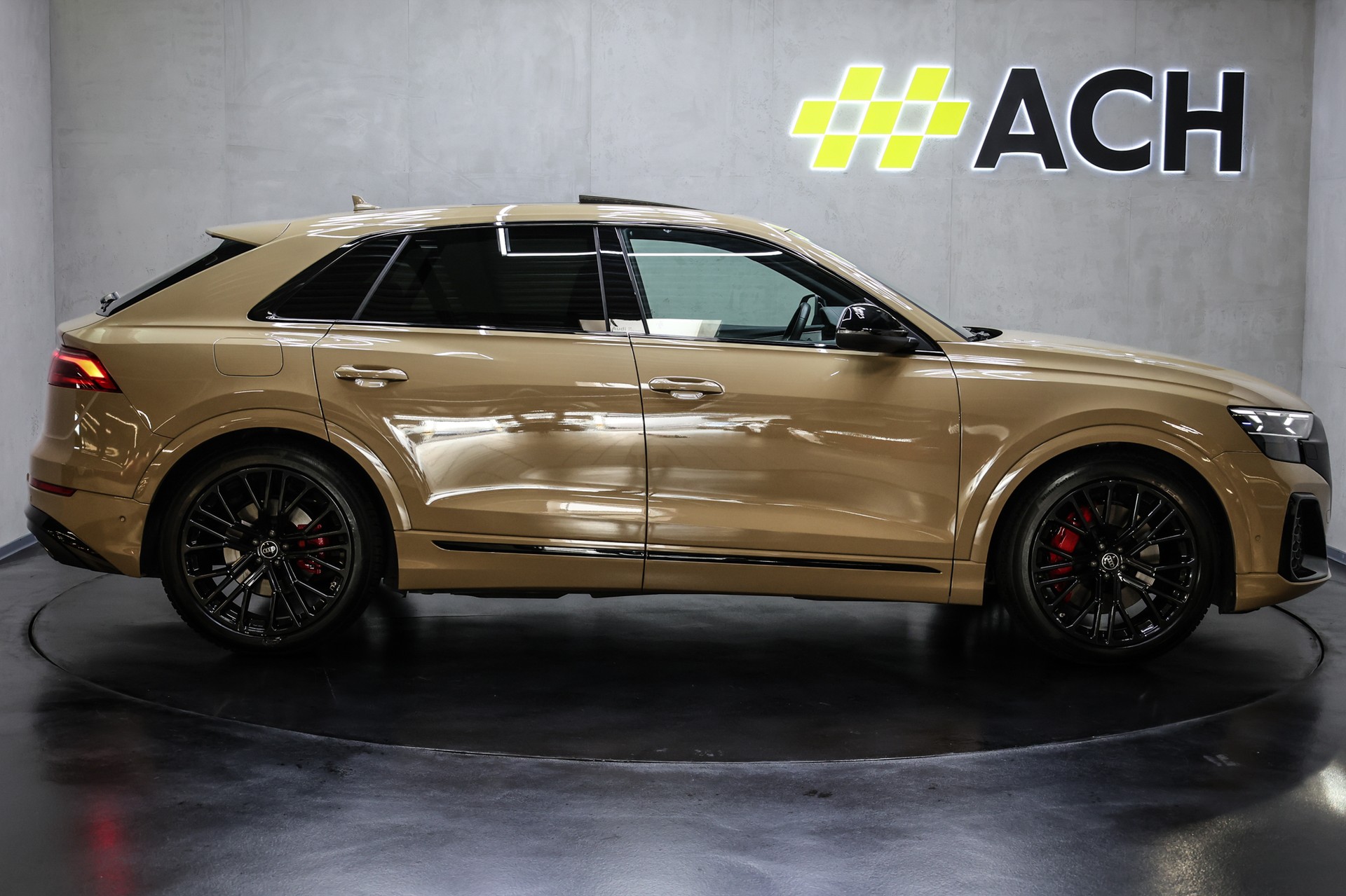 AUDI Q8 60 TFSI e quattro PHEV Tiptronic S-Line-image-12