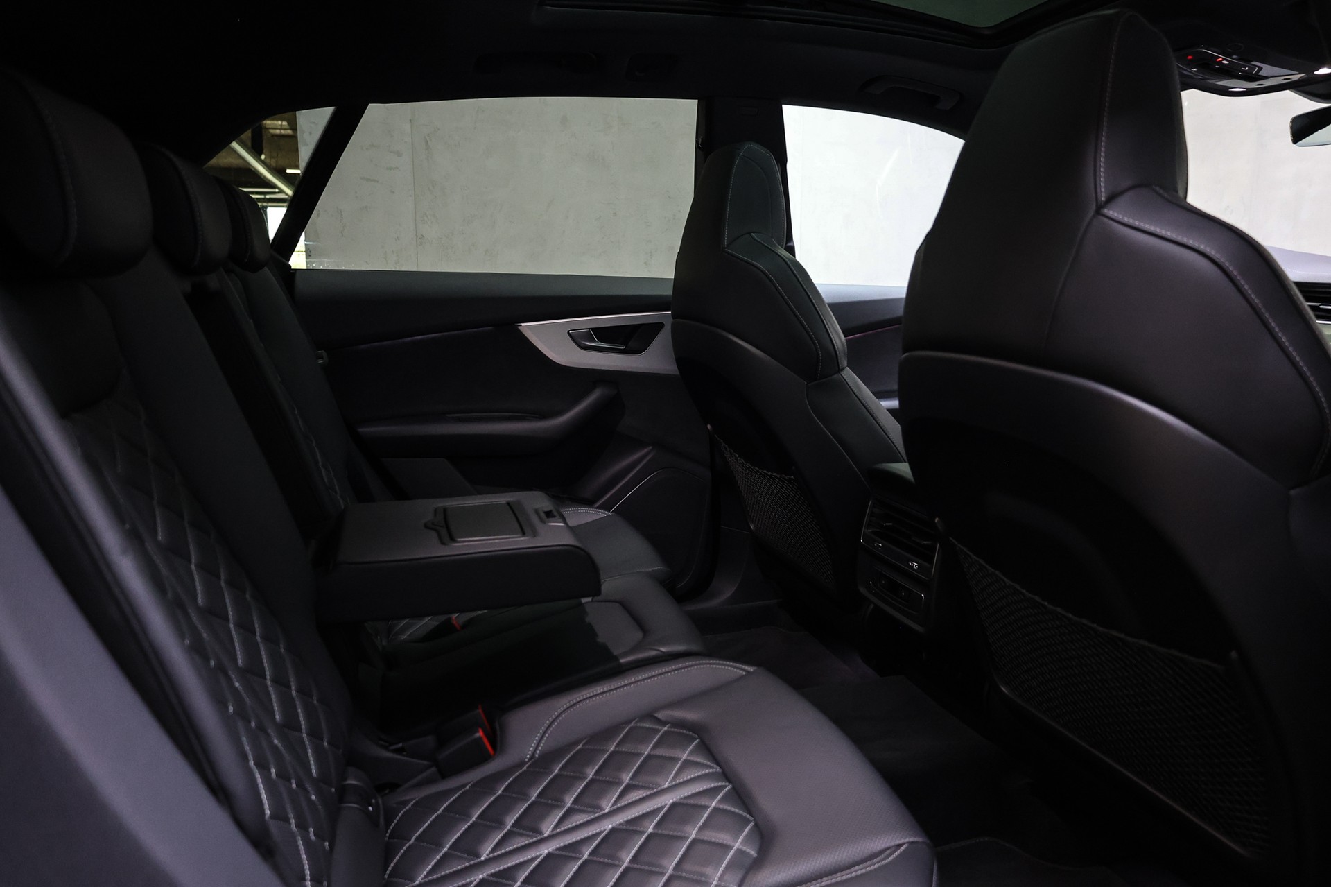 AUDI Q8 60 TFSI e quattro PHEV Tiptronic S-Line-image-34