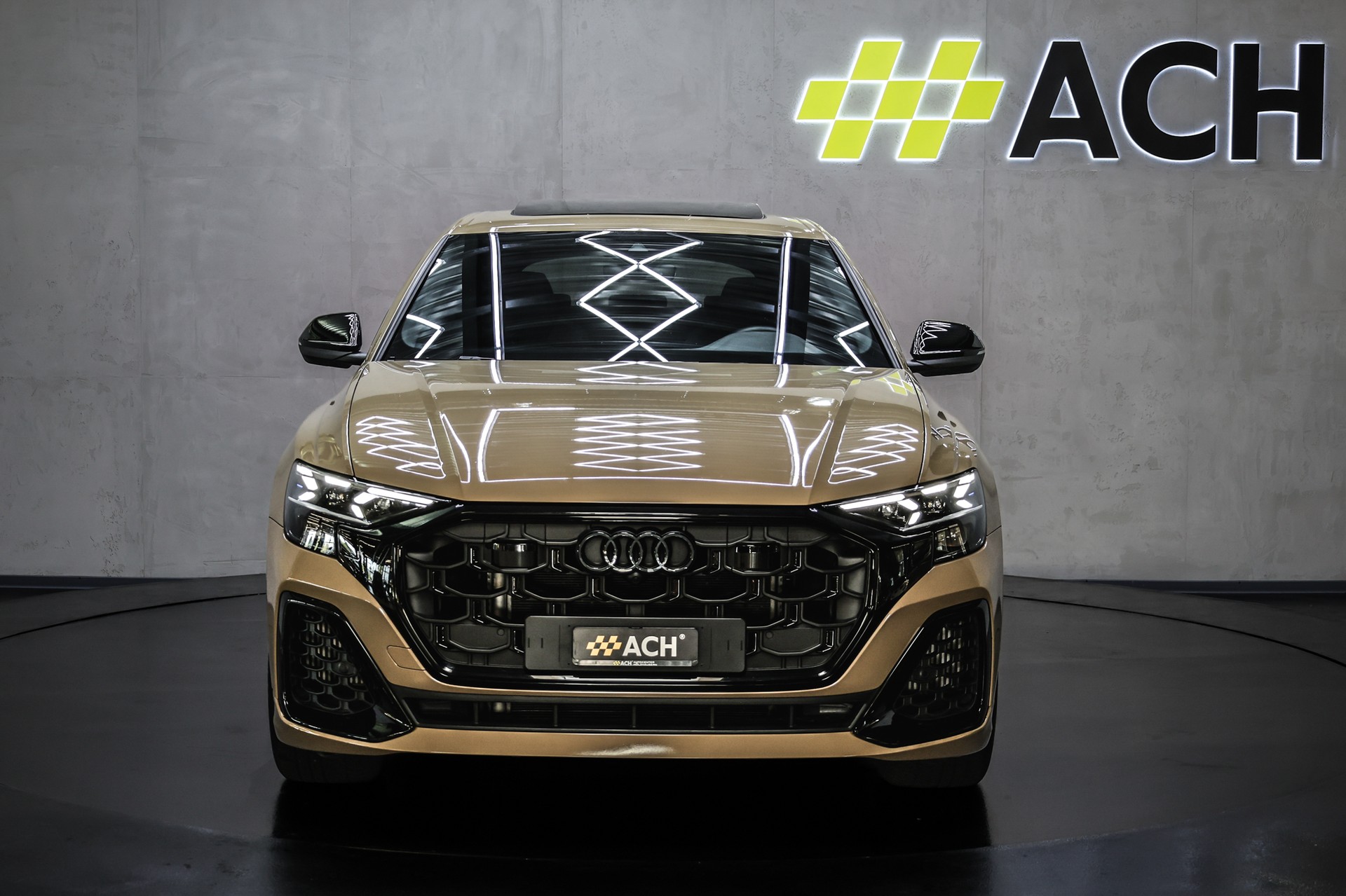 AUDI Q8 60 TFSI e quattro PHEV Tiptronic S-Line-showroom-element-1