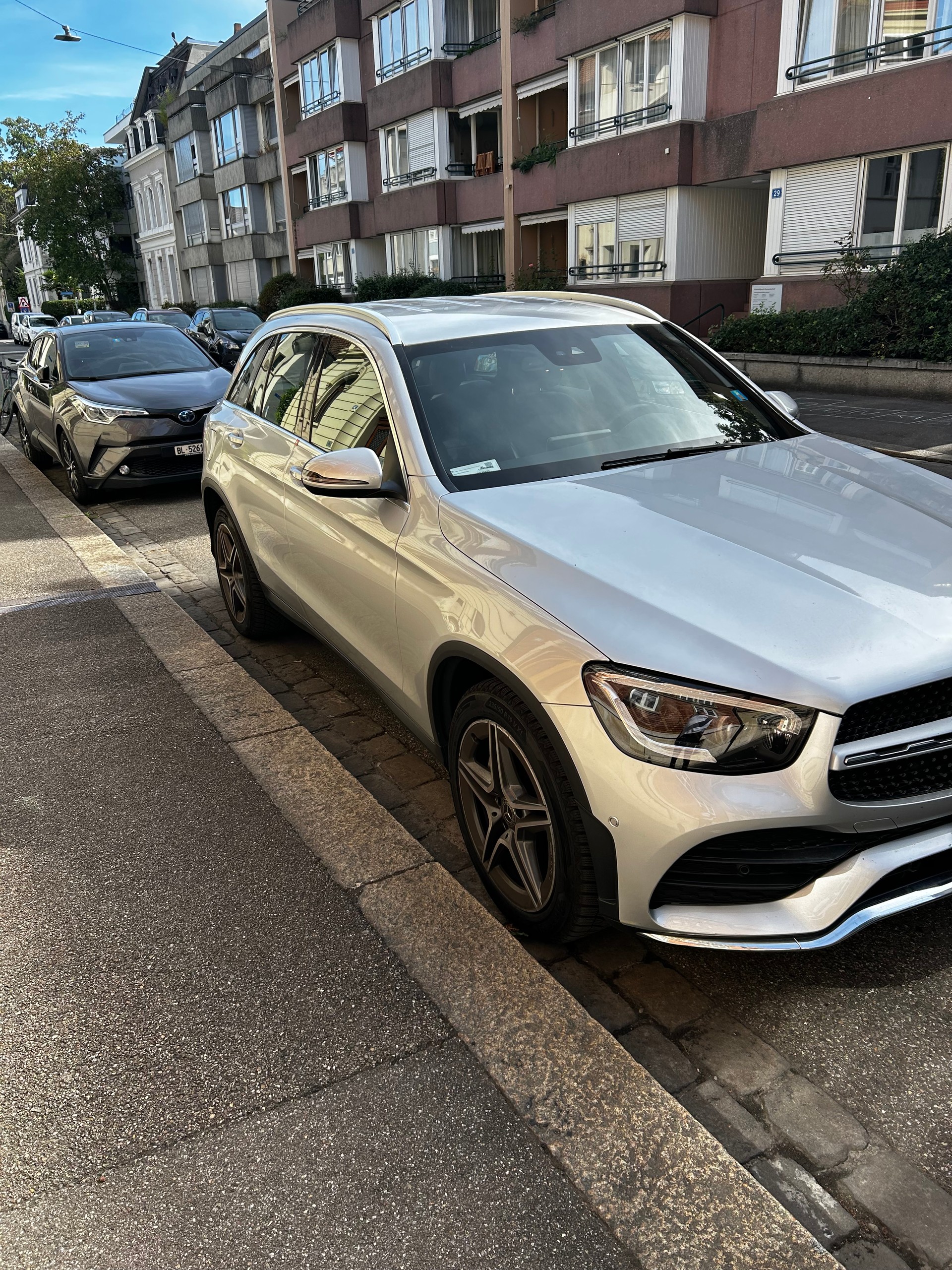 MERCEDES-BENZ GLC220d-image-0