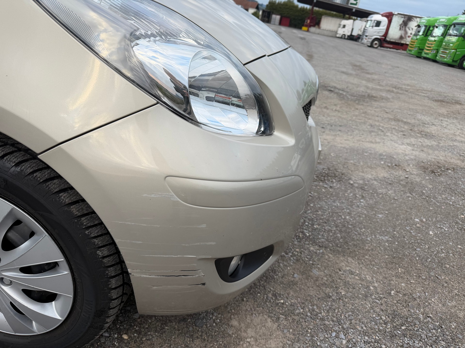 TOYOTA Yaris 1.33 S-image-11